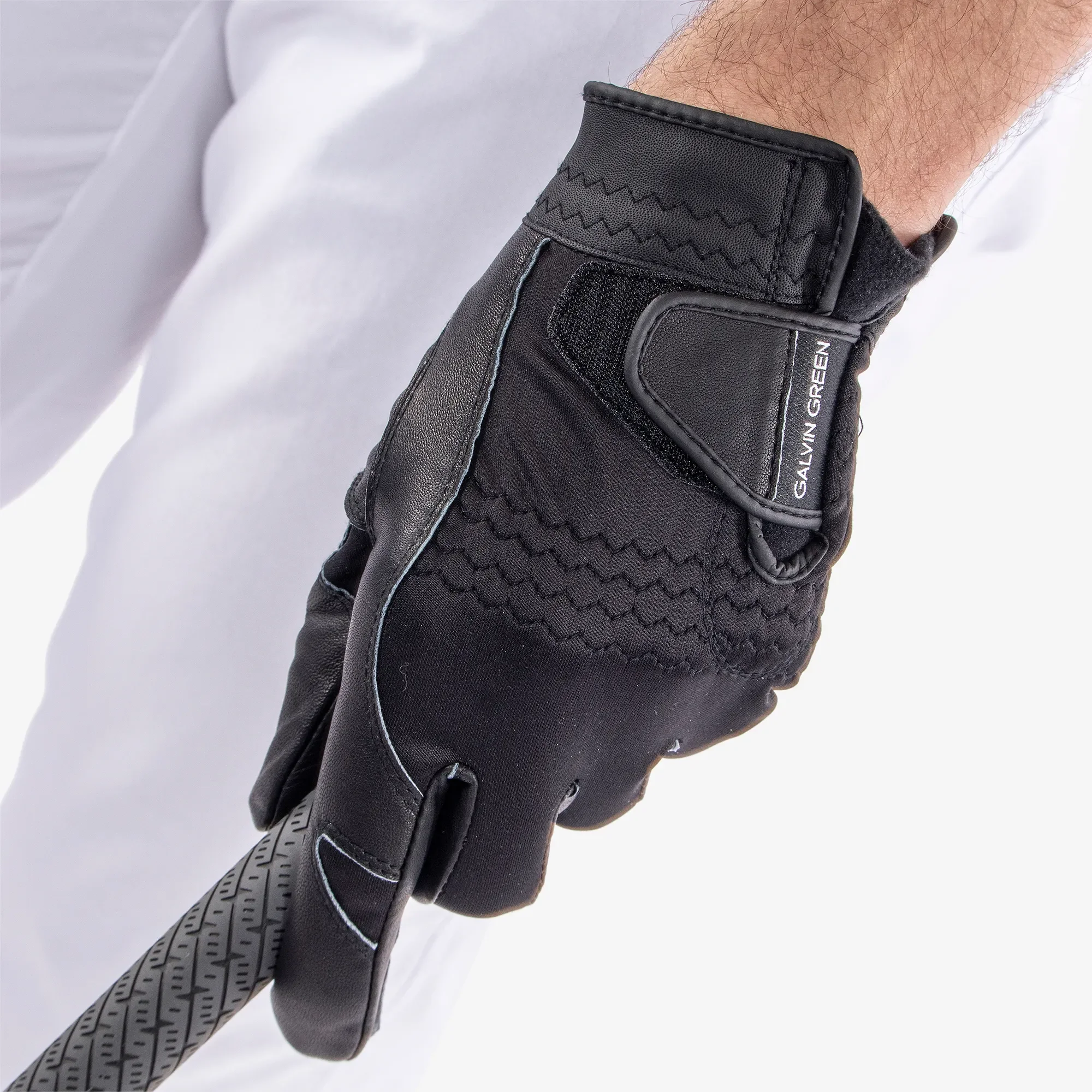 Lewis Windproof golf gloves — official alternate/detail view 3