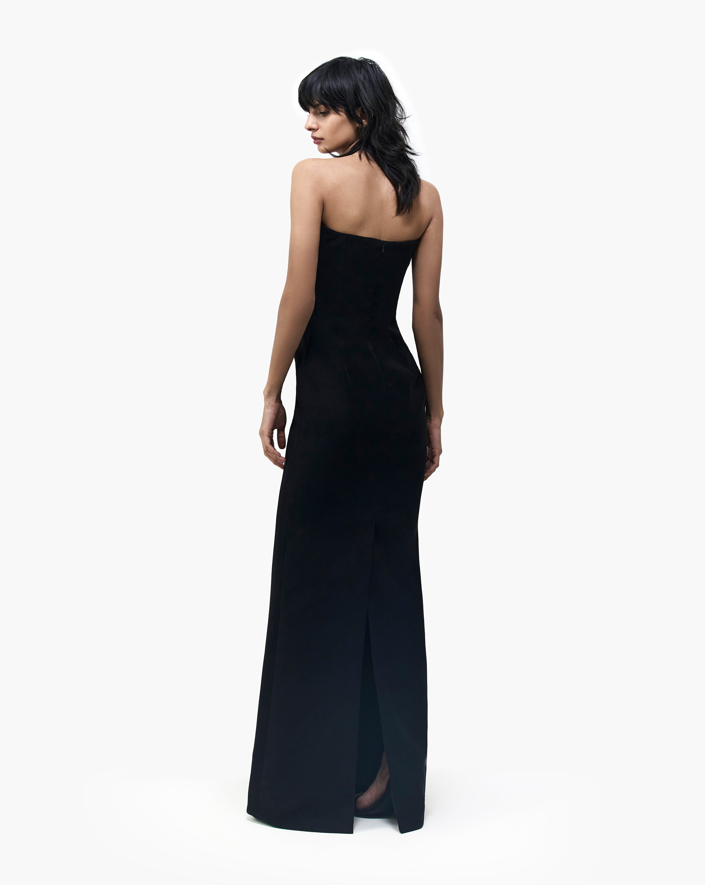 Back view of the black crepe column
