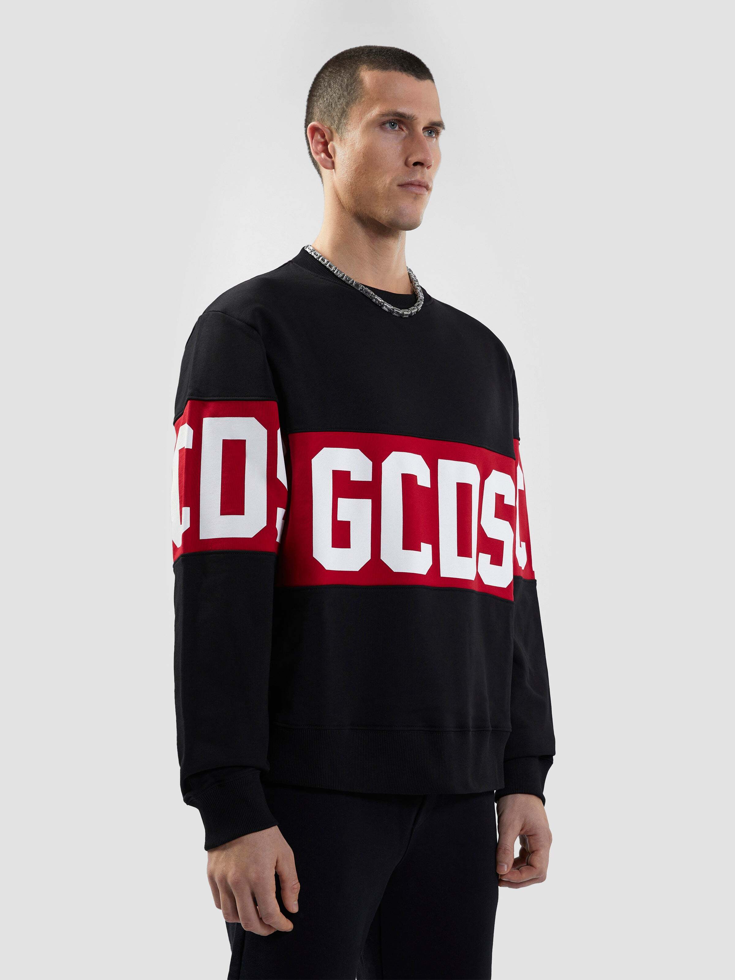 Side profile and ribbed hem