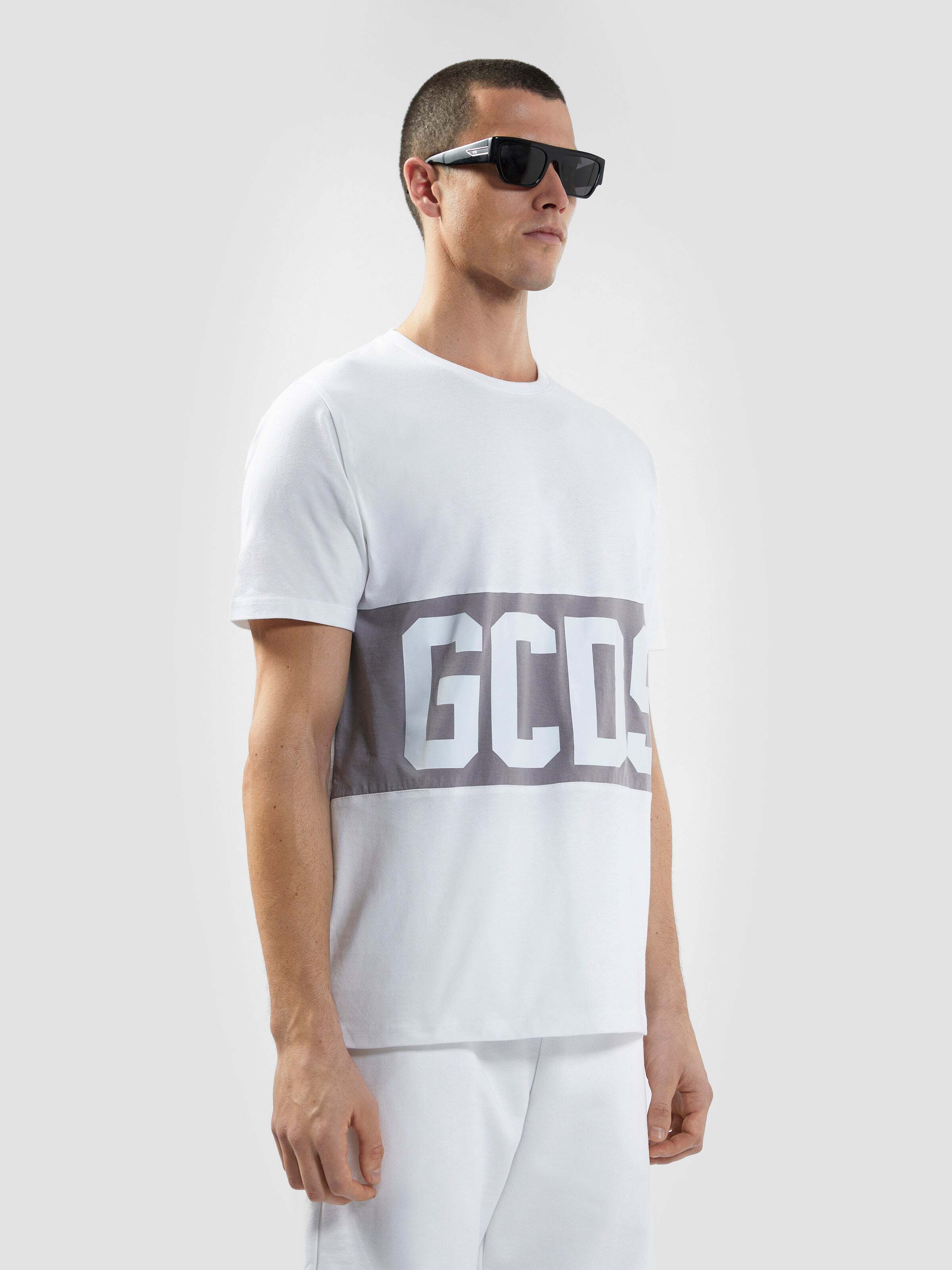 Black colourway front