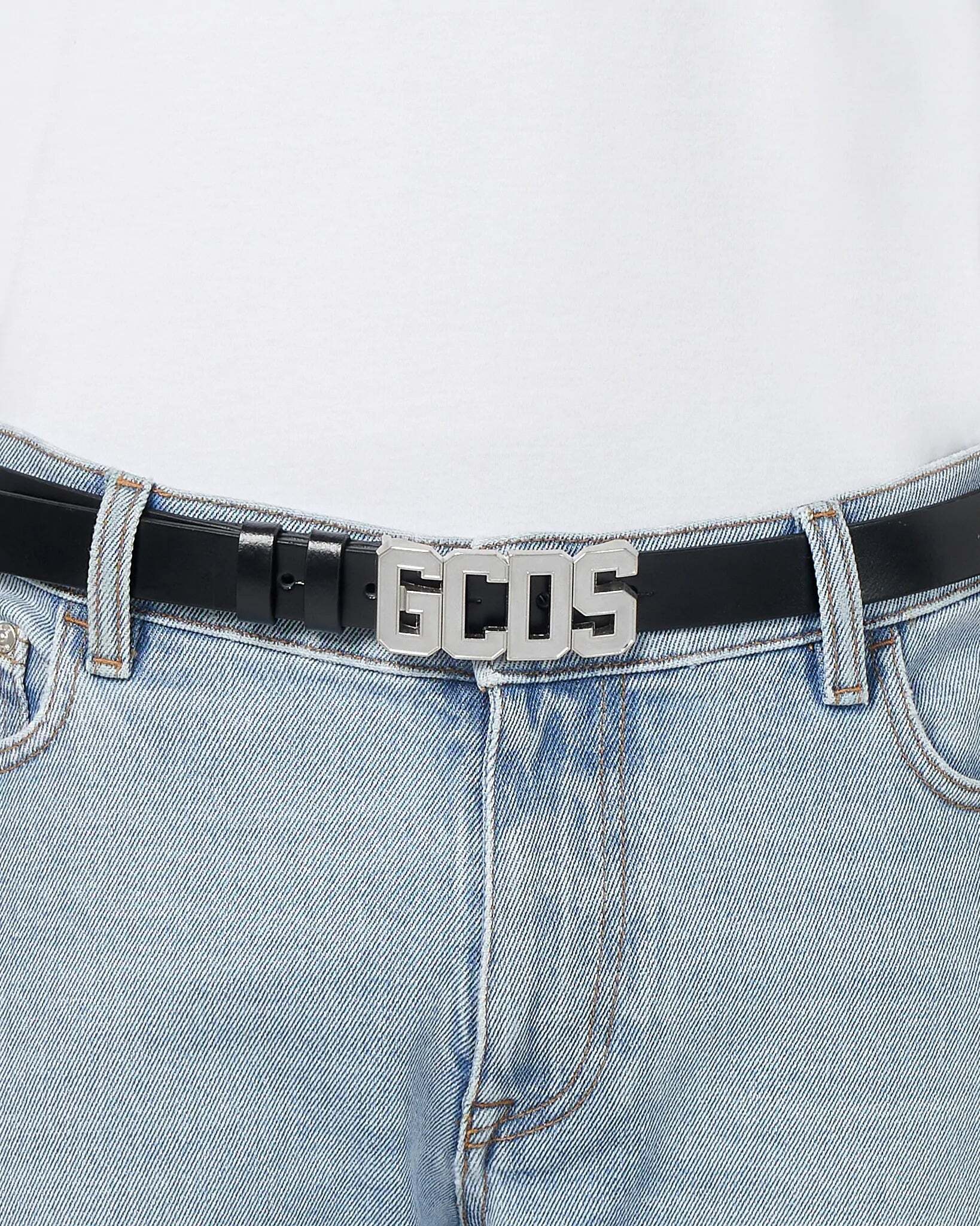 Loop and strap detail
