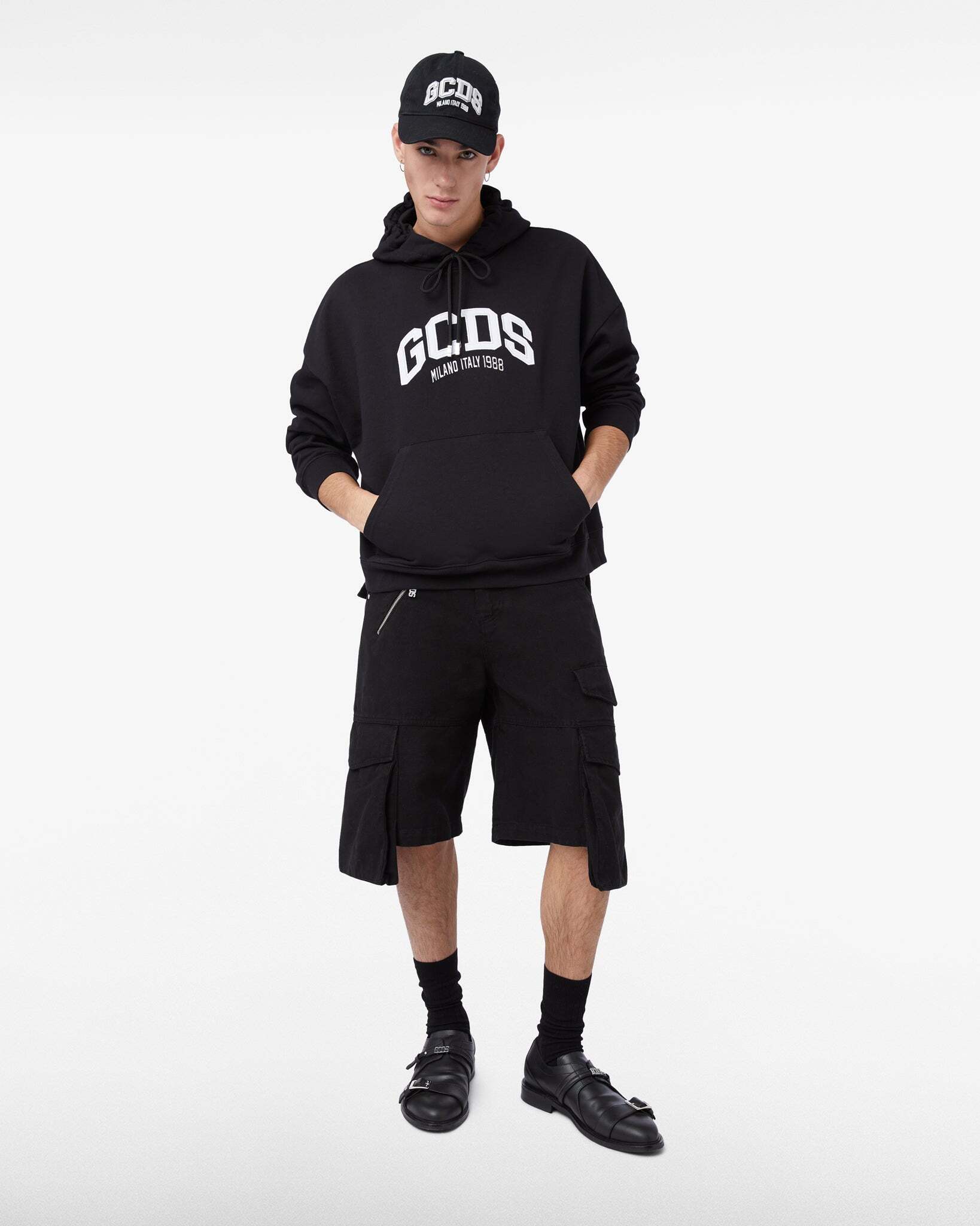 Hood and drawcord detail
