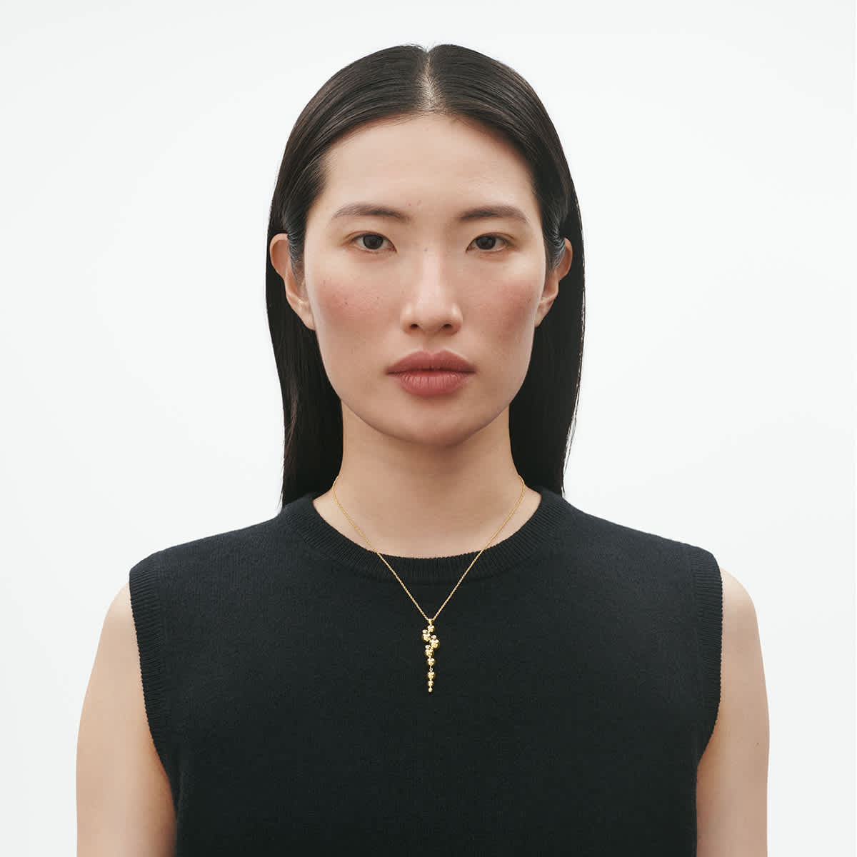 On-model scale of the pendant drop