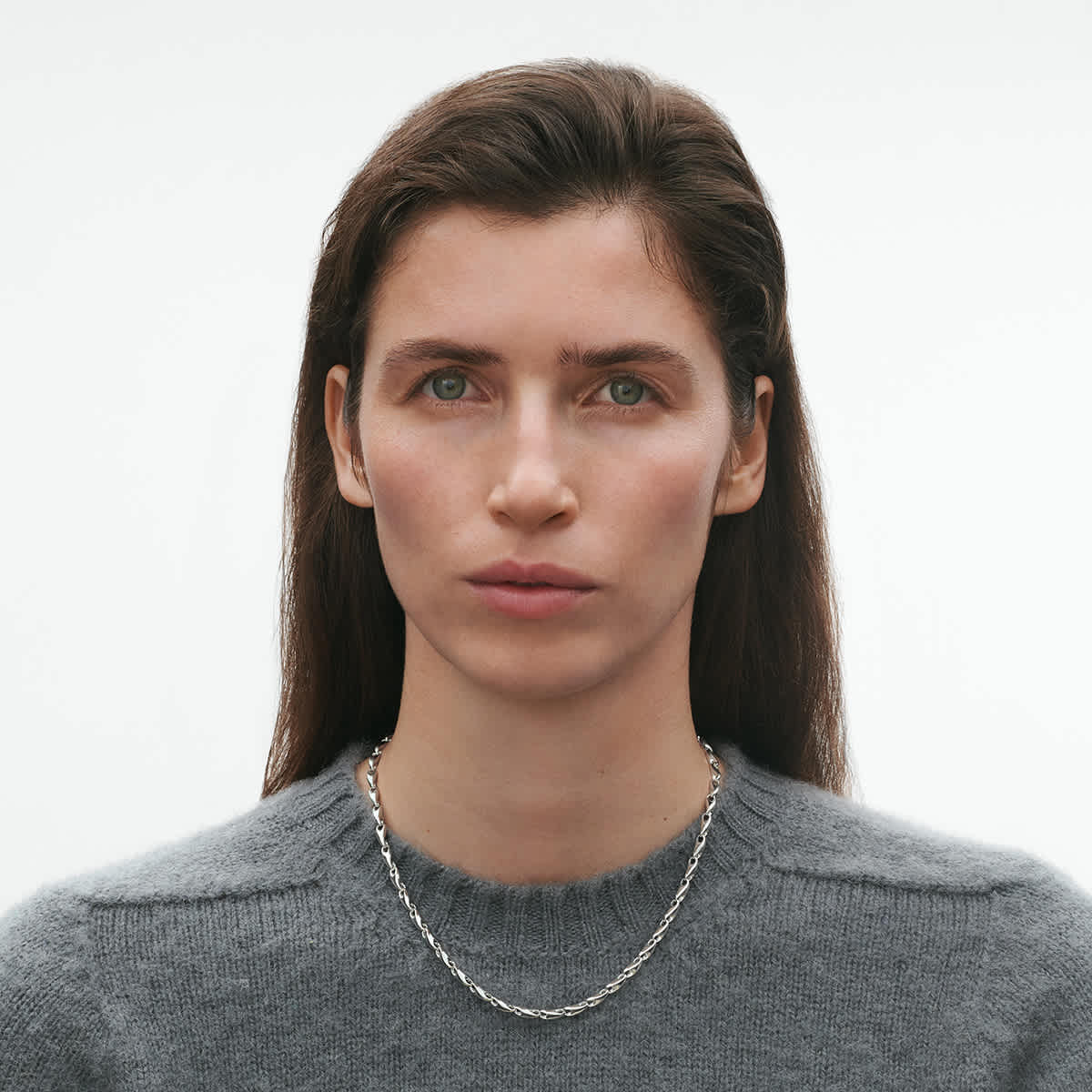 On-model scale of the link necklace