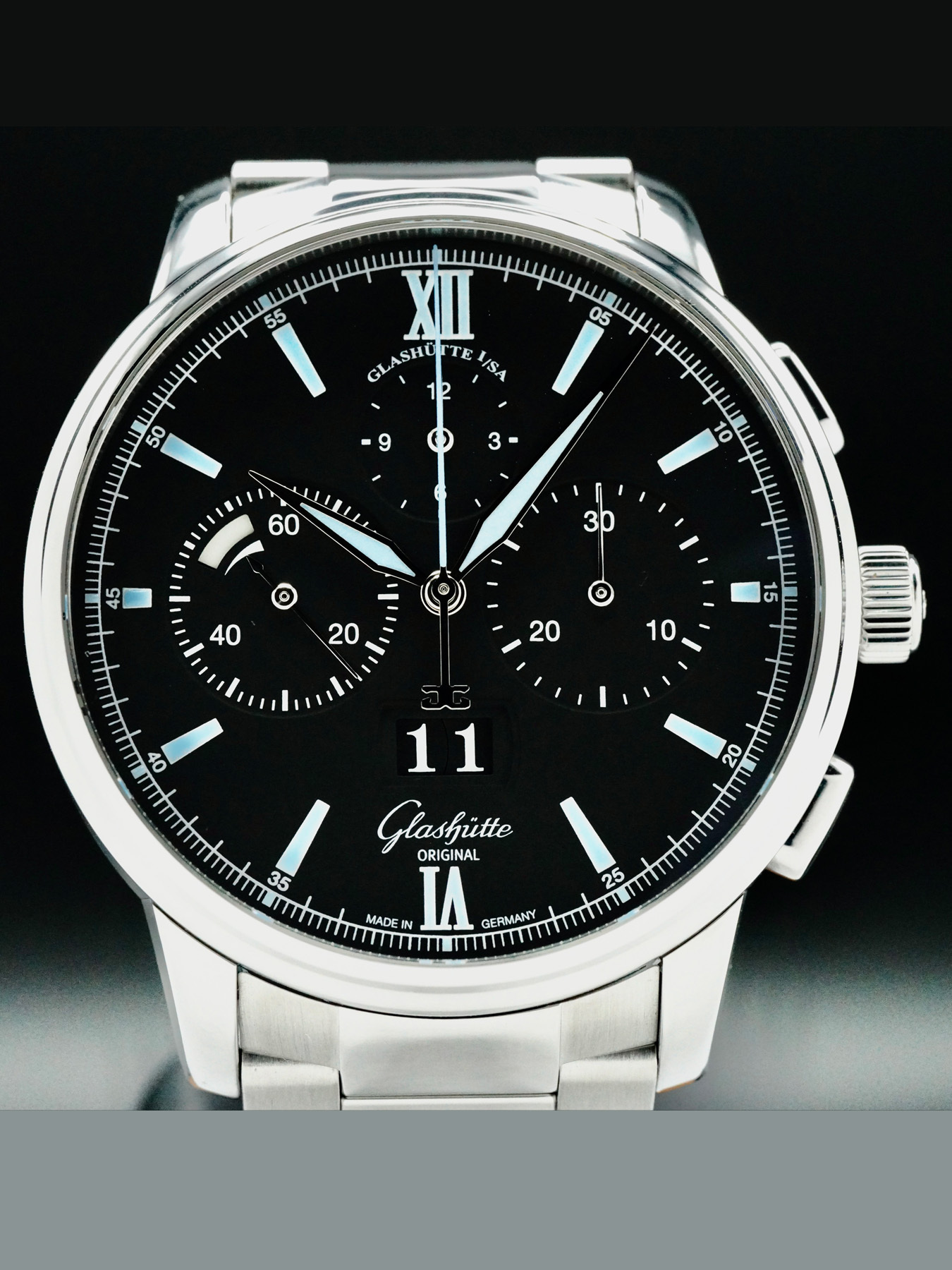 Senator Chronograph Panorama Date
