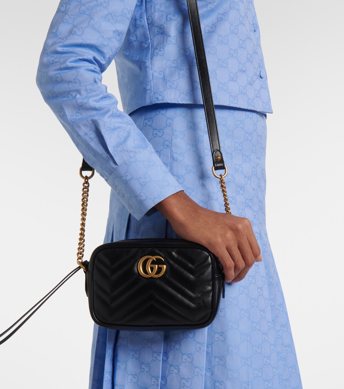 Chain-and-leather shoulder strap