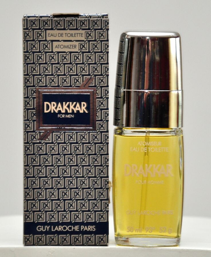 Spray bottle with patterned carton