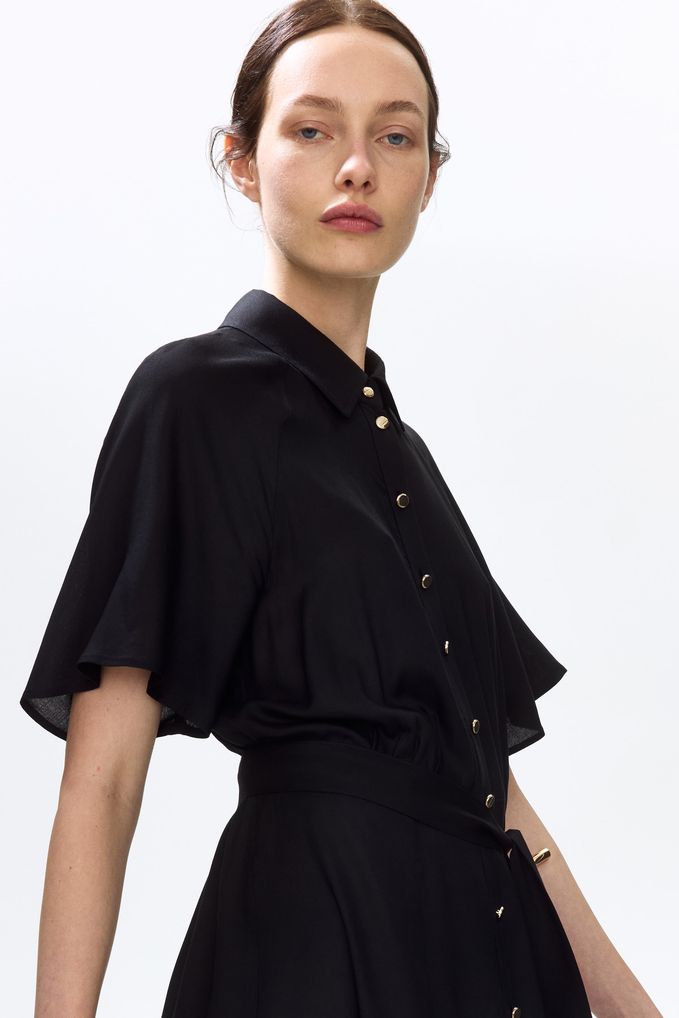 collar and sleeve closeup