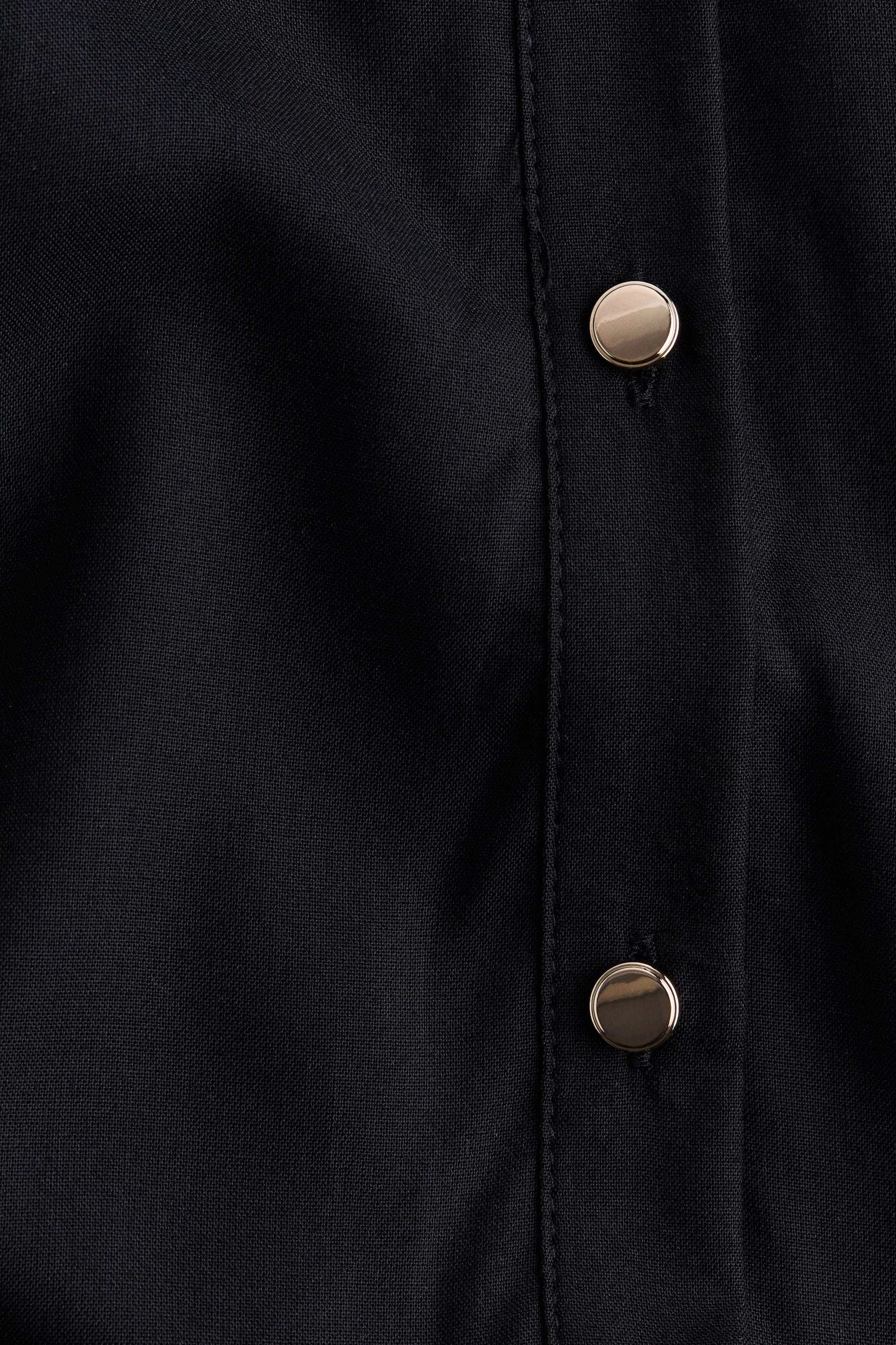 button detail