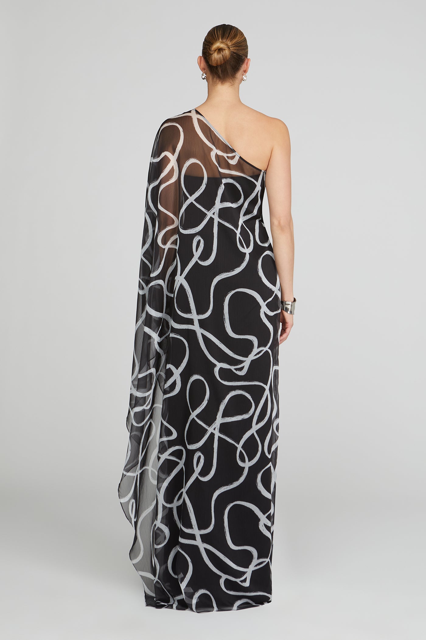 back view showing the column underlayer