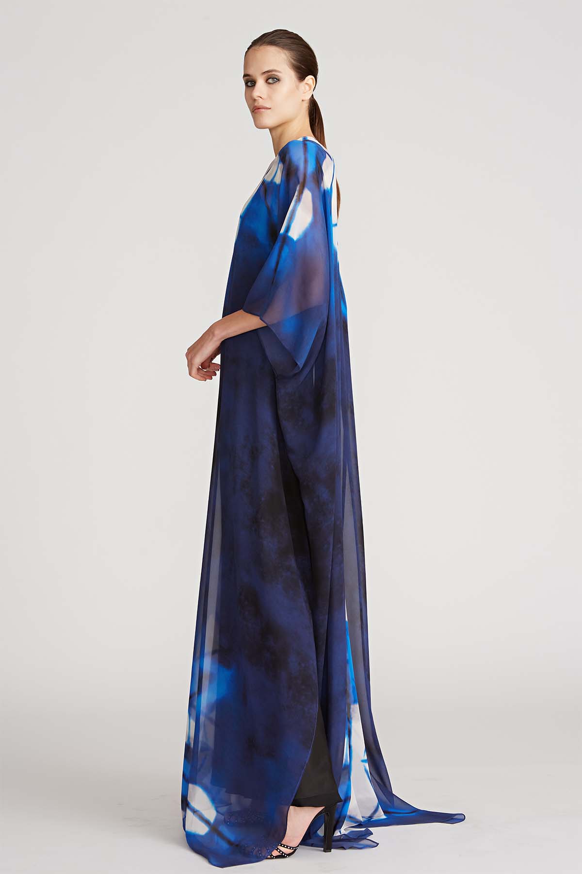 cape-like motion in the sheer overlay