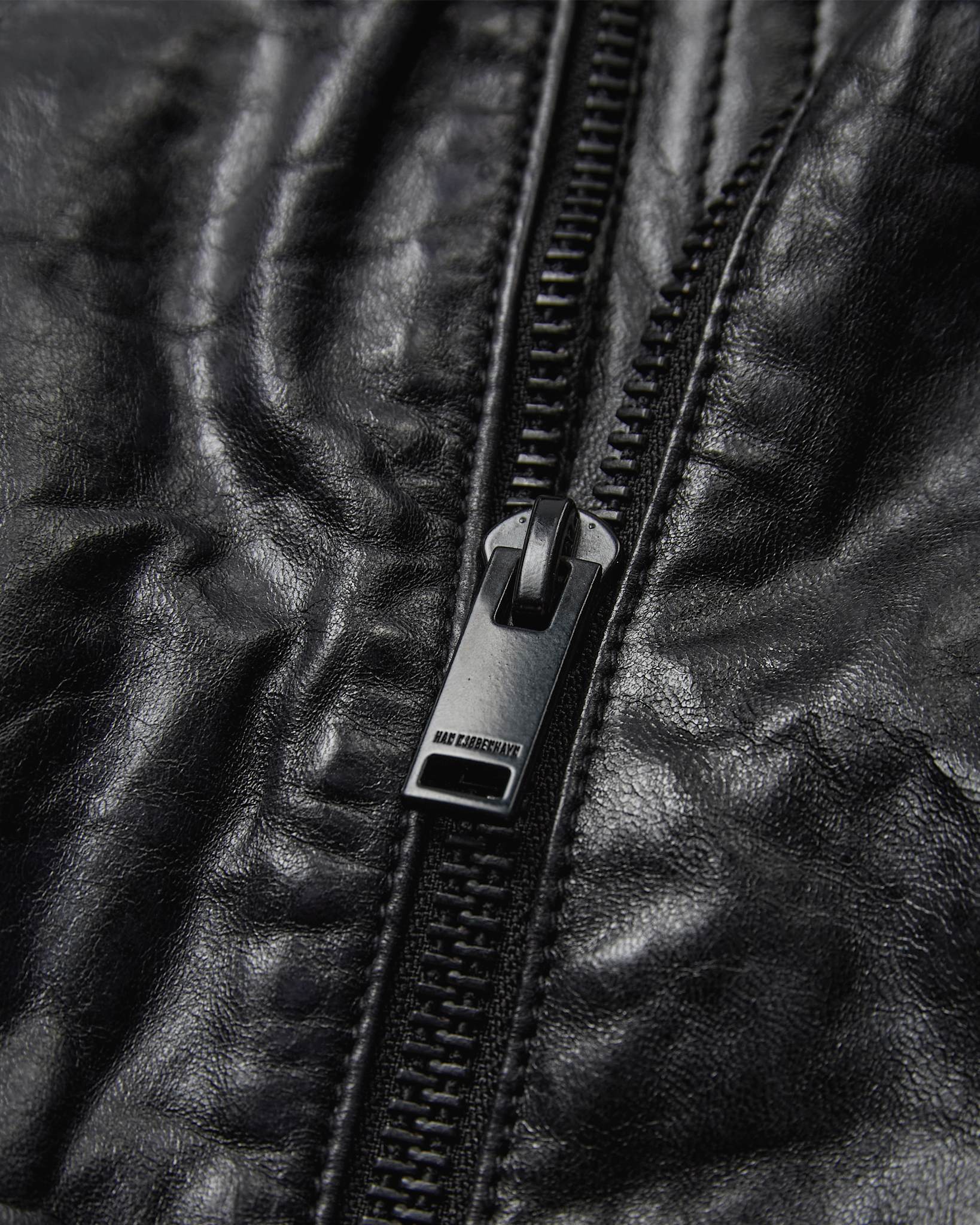 zip detail