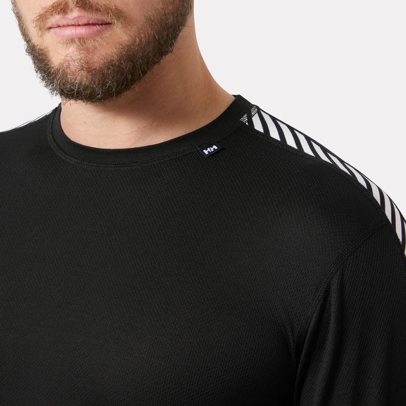 shoulder stripe detail