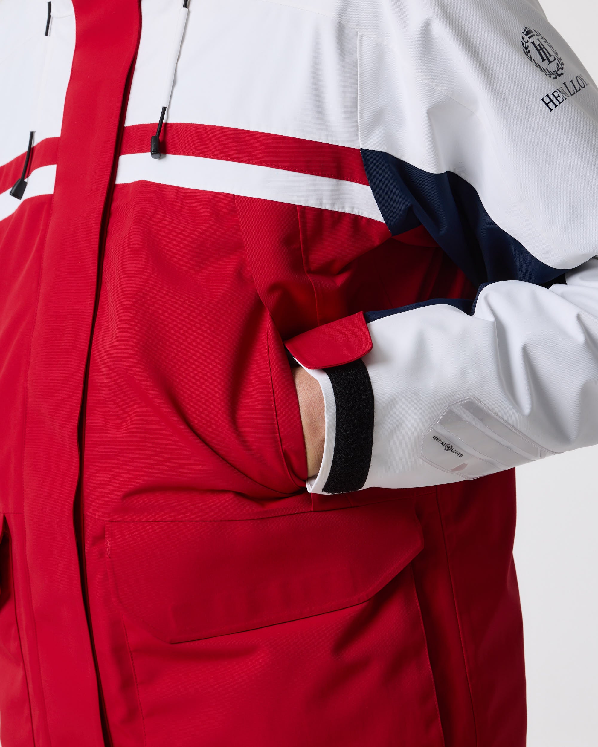 Chest pocket and shell detail