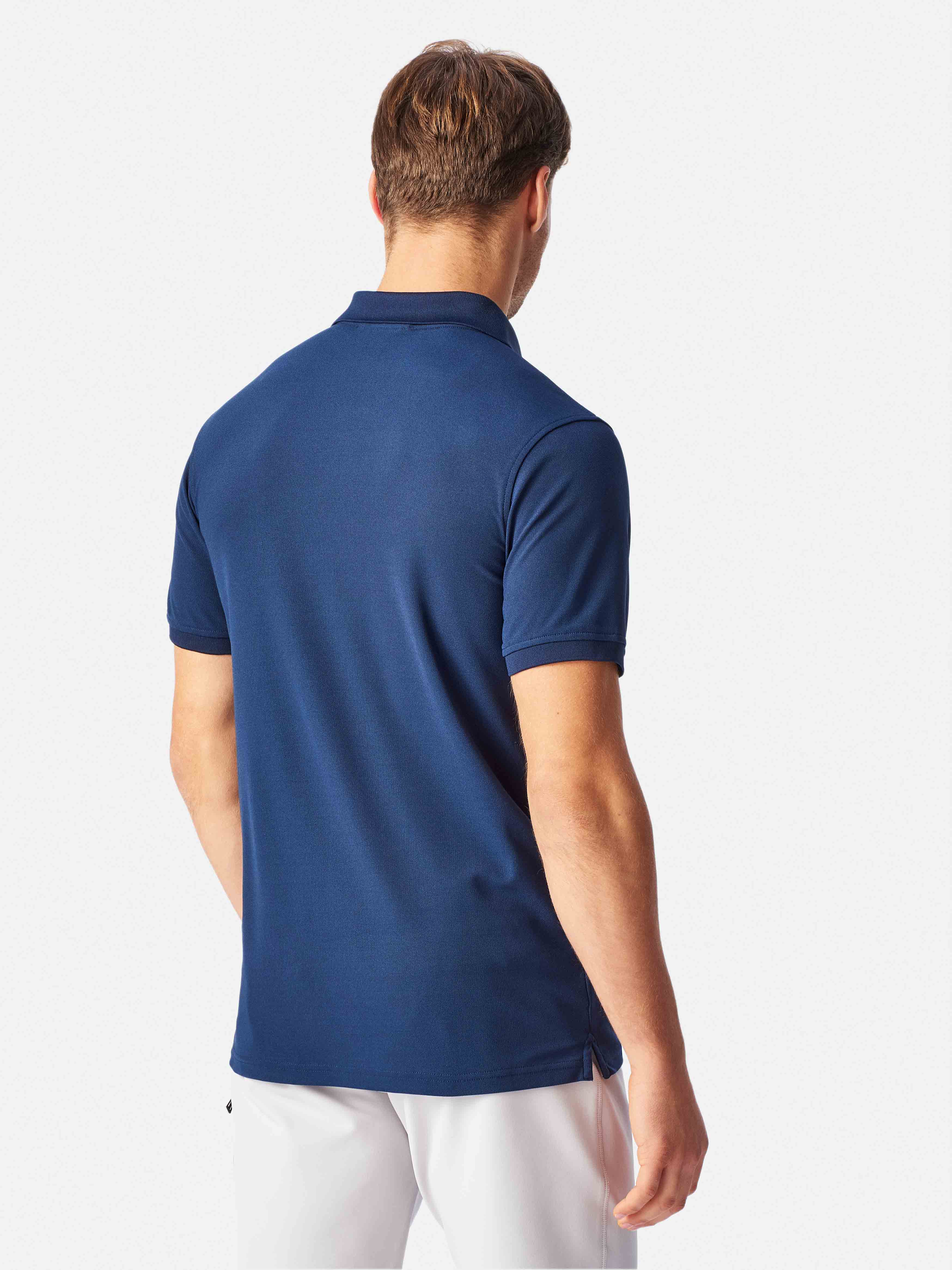 Fabric and collar detail