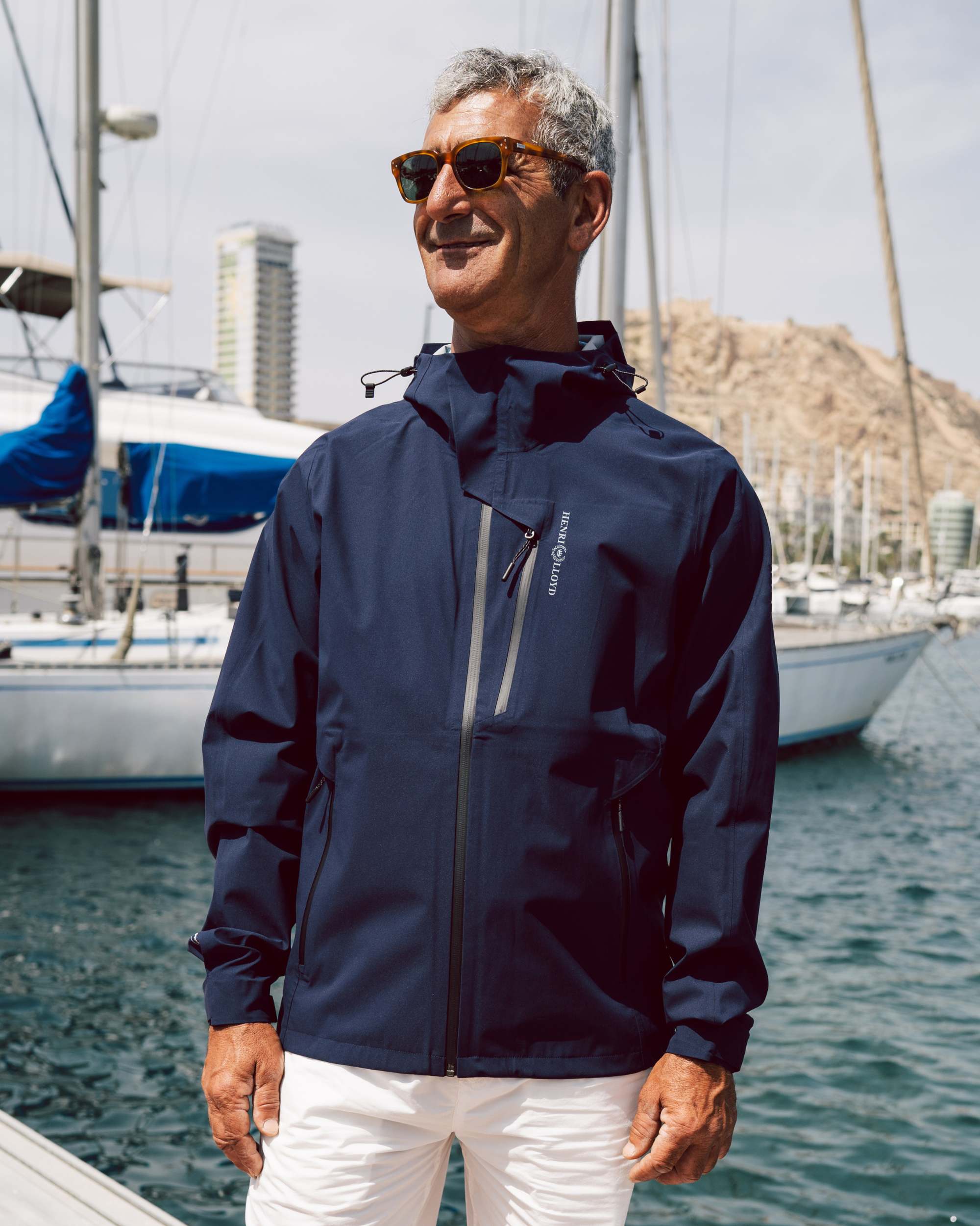 Dynamic Lite navy hero