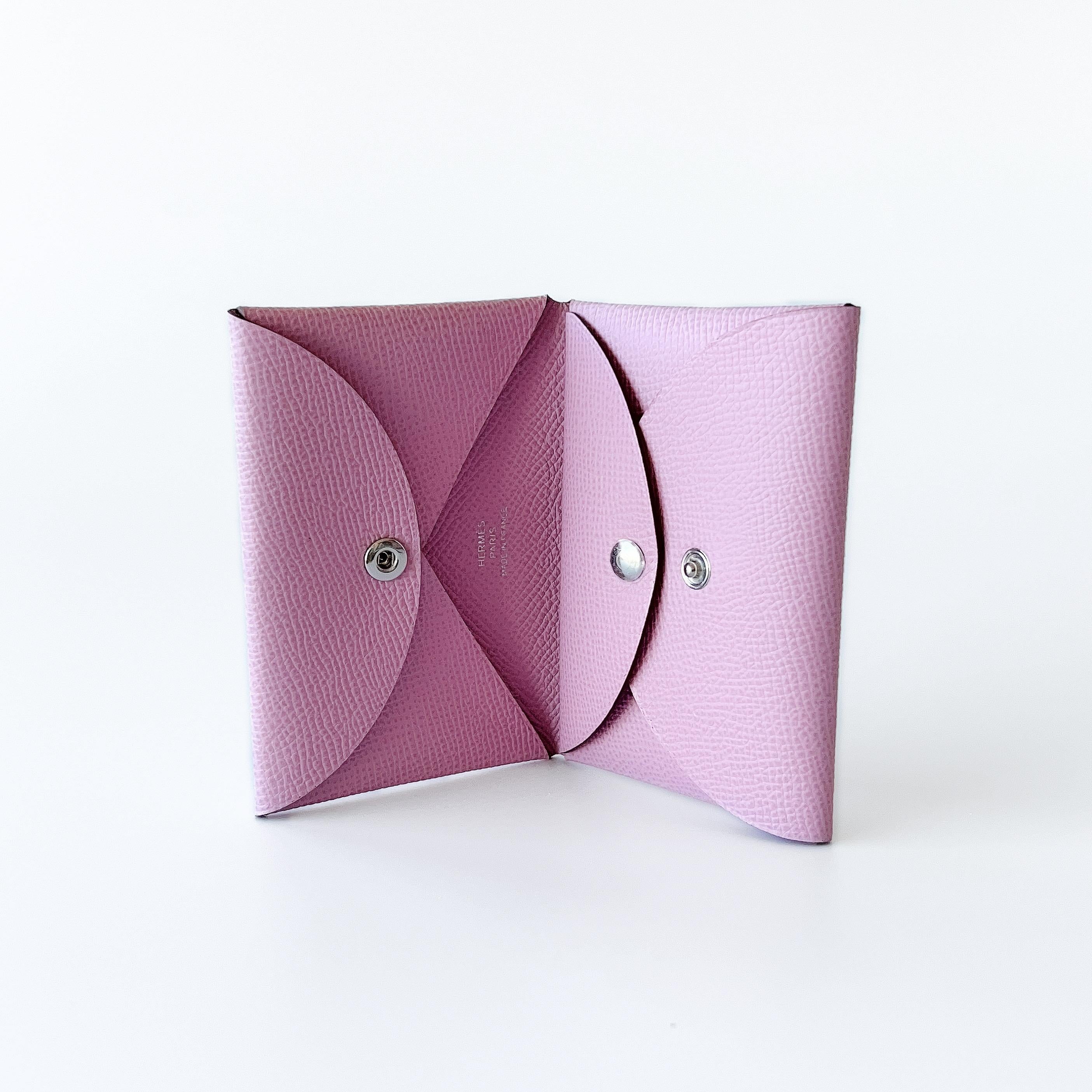 Mauve Calvi Duo opened to reveal the dual card slots