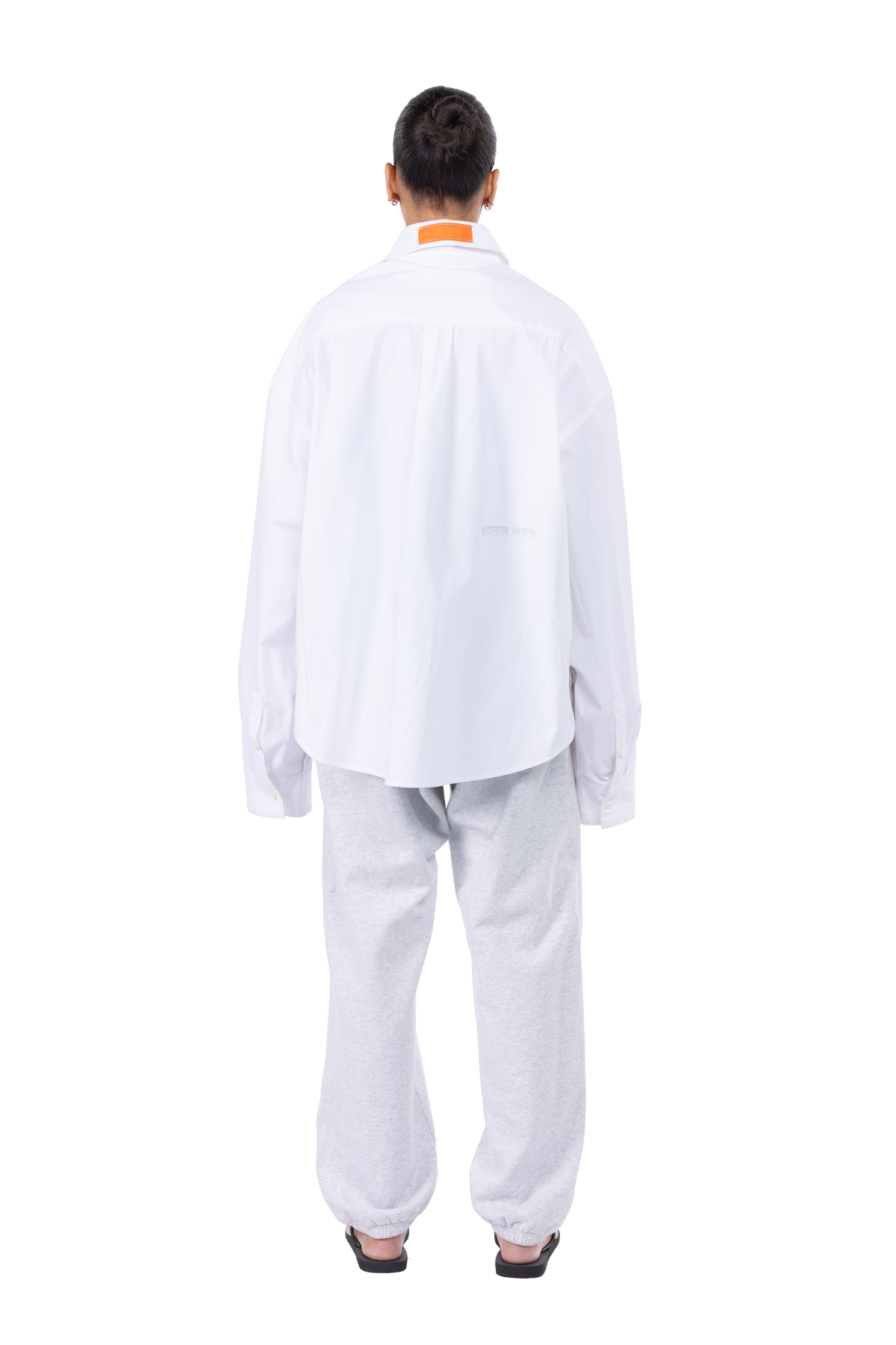 secondary styling view for movement and silhouette