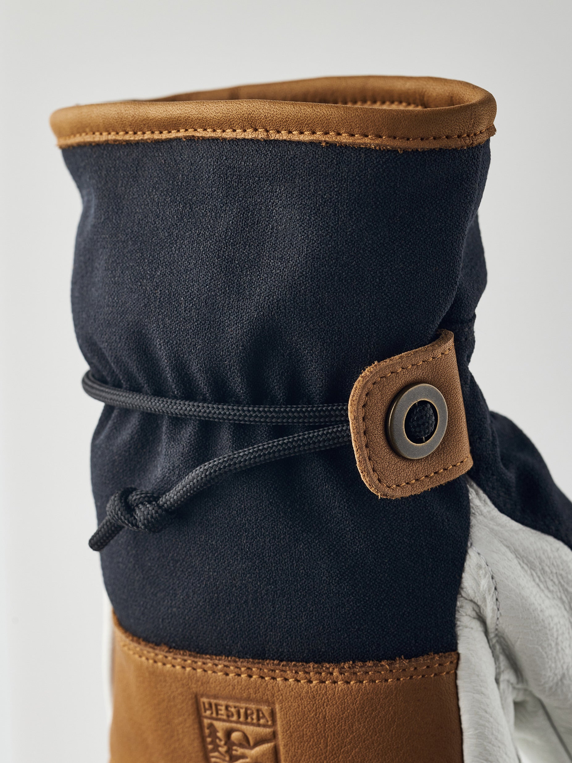 liner and cuff detail
