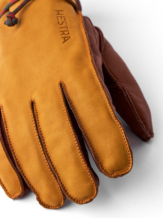 palm-side leather view