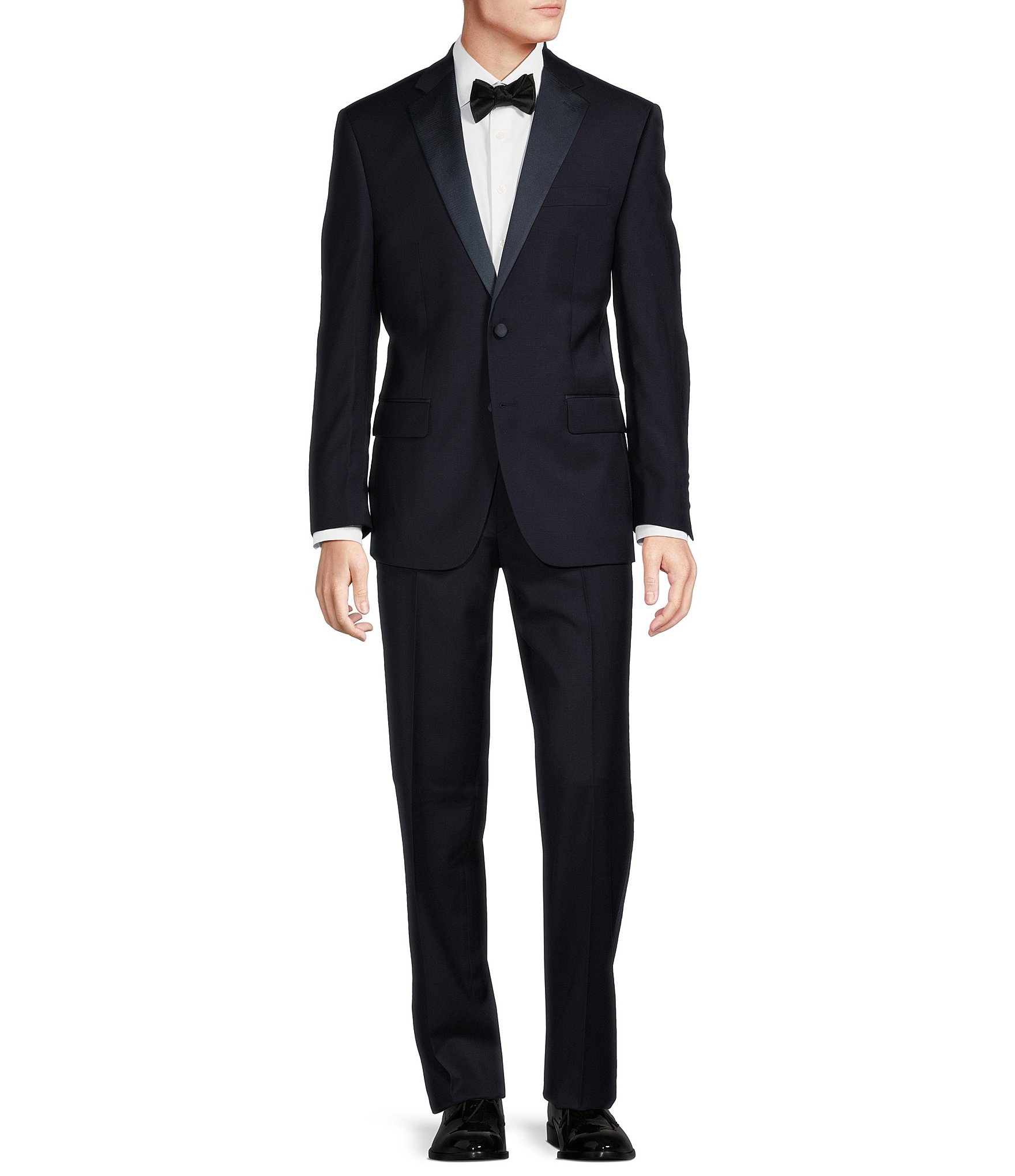 Classic Fit Flat Front Solid 2-Piece Tuxedo Suit