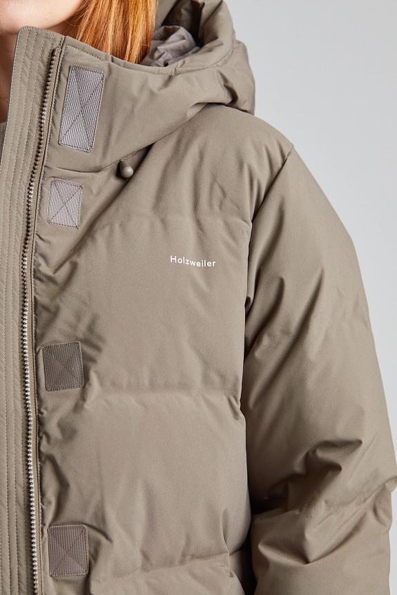 Taupe chest and hood detail