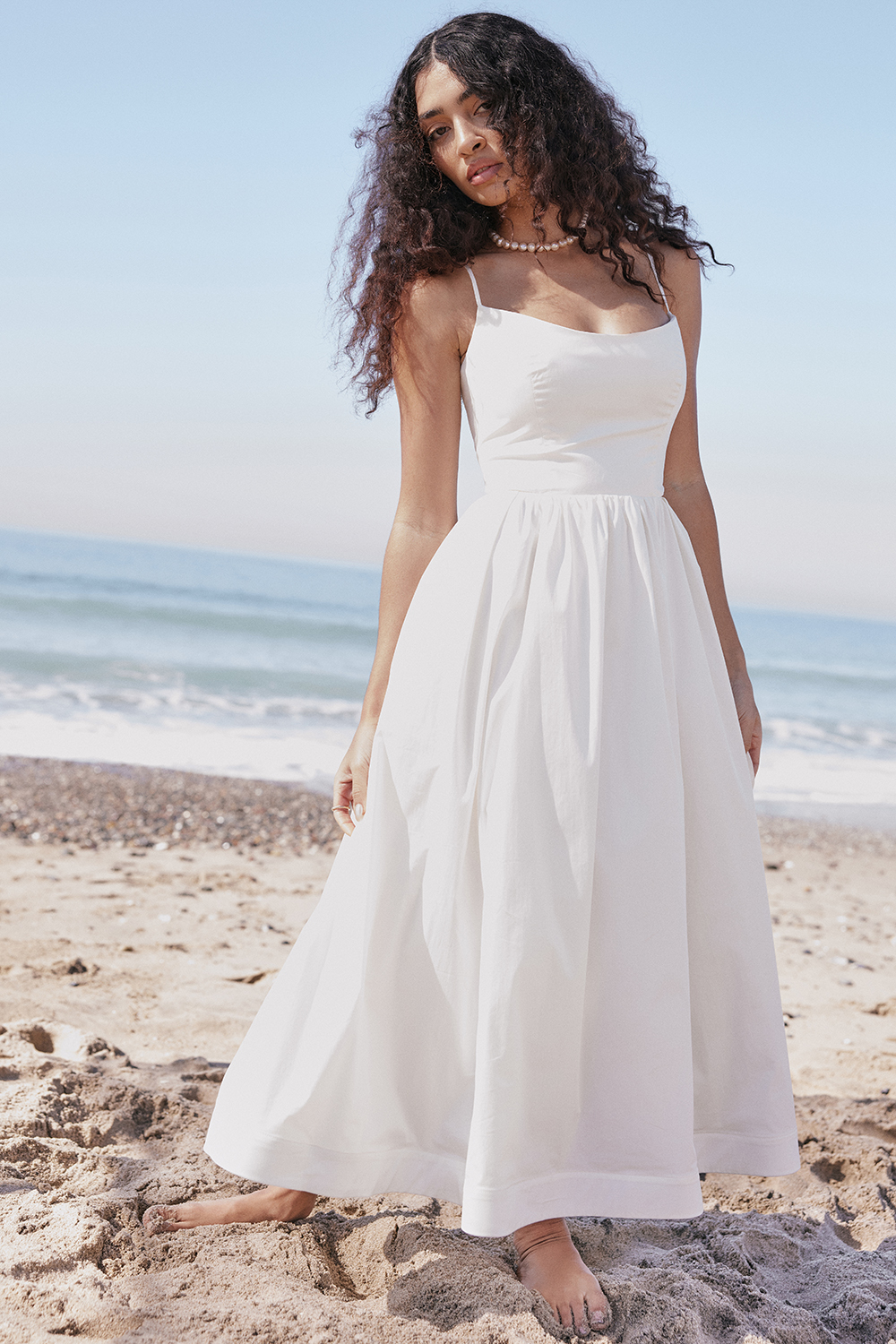 Side angle through the skirt volume