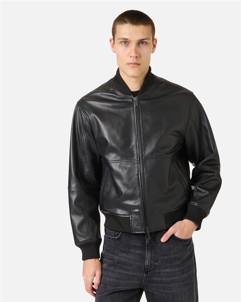Side angle showing the bomber shape