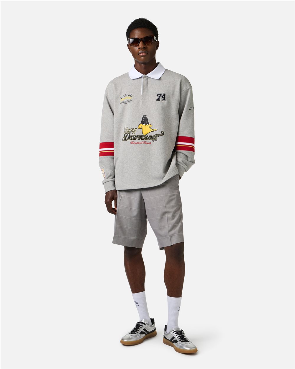 Front crop showing the gabardine collar