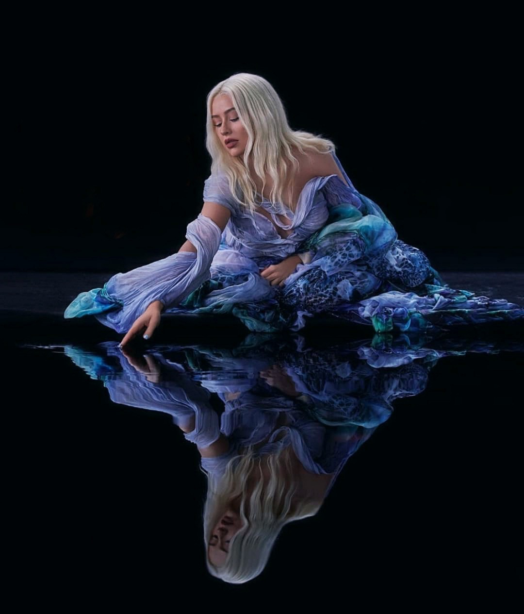 Christina Aguilera in Sensory Seas for the Reflections video