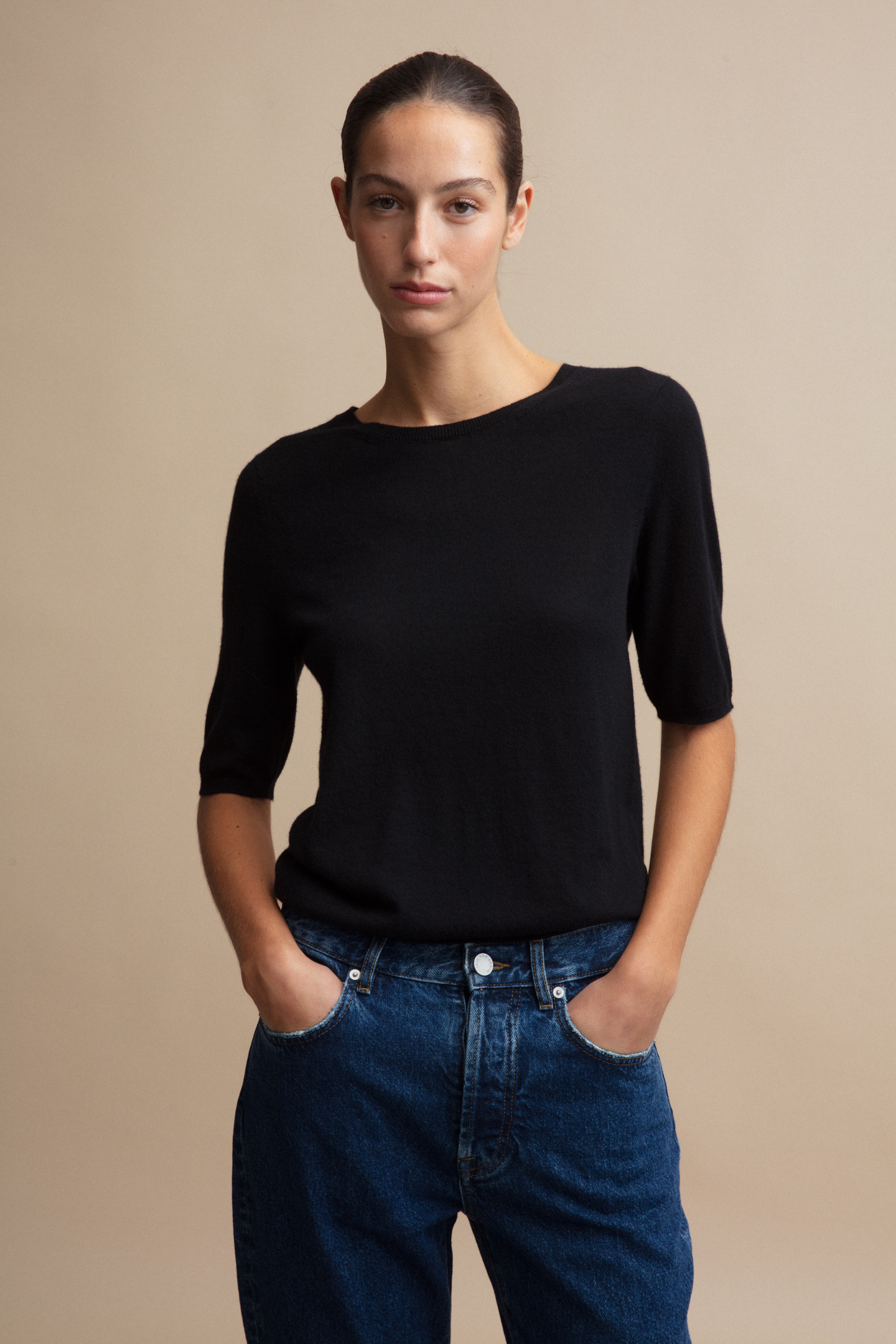Short-sleeve interpretation from the same family
