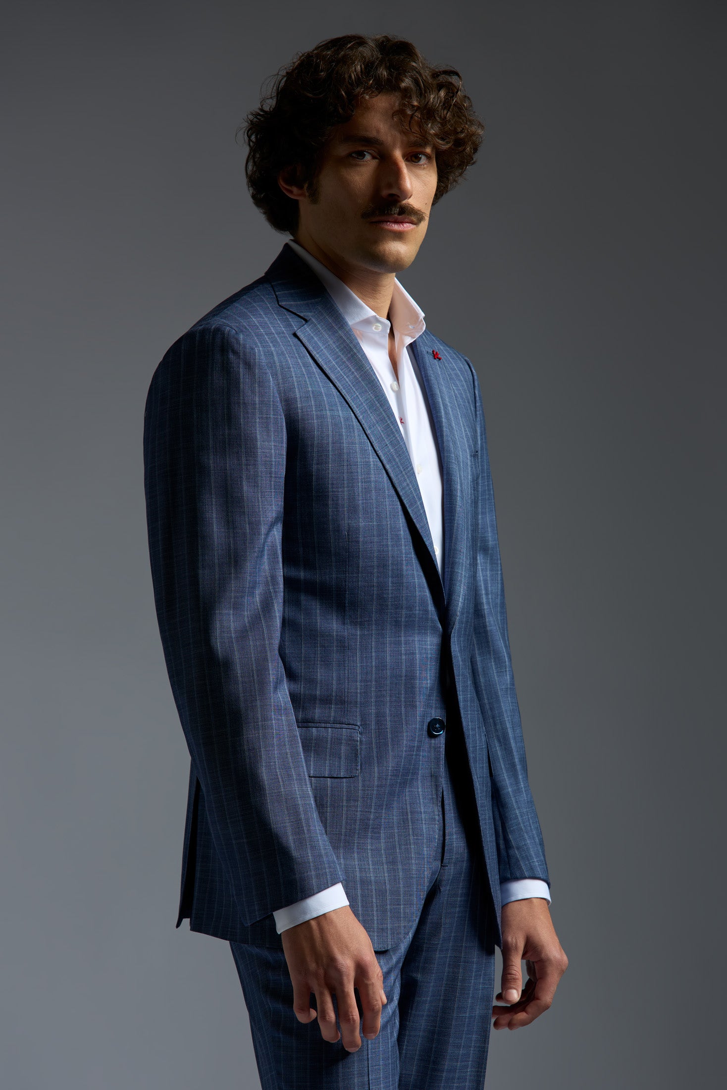 Sanita Suit three-quarter angle