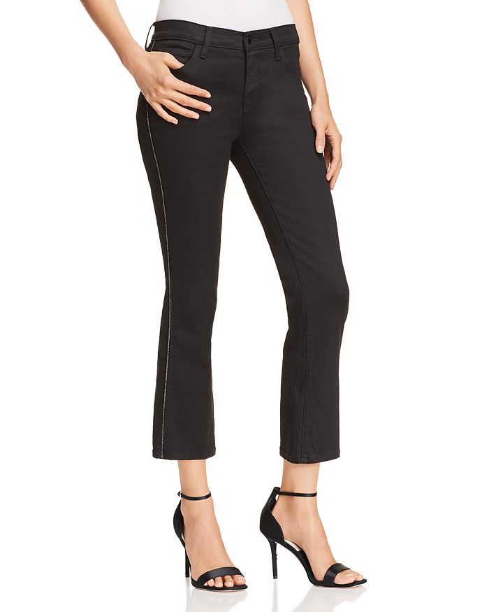 Black pair with a sharper city feel