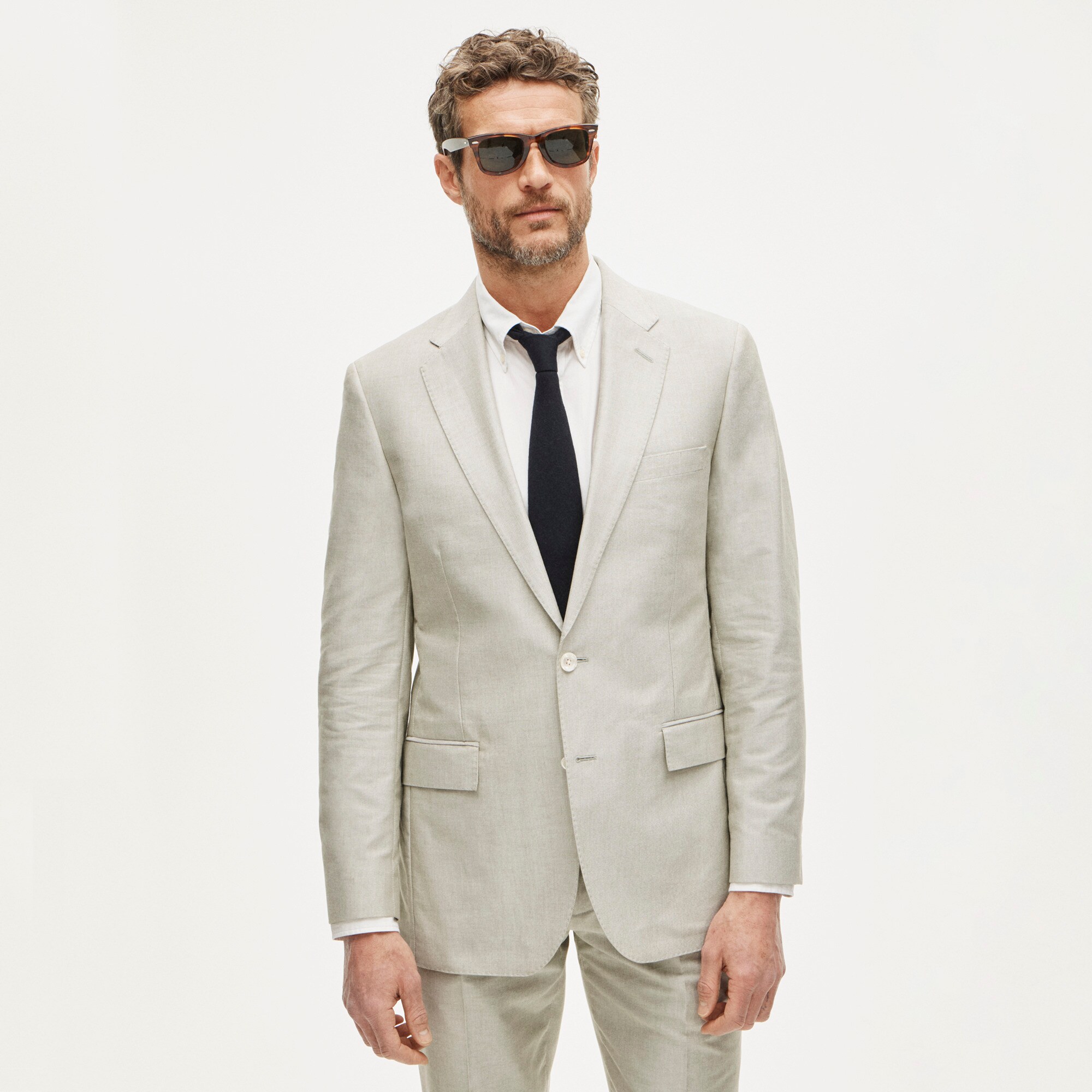 Front detail — slim shoulder and notch lapel