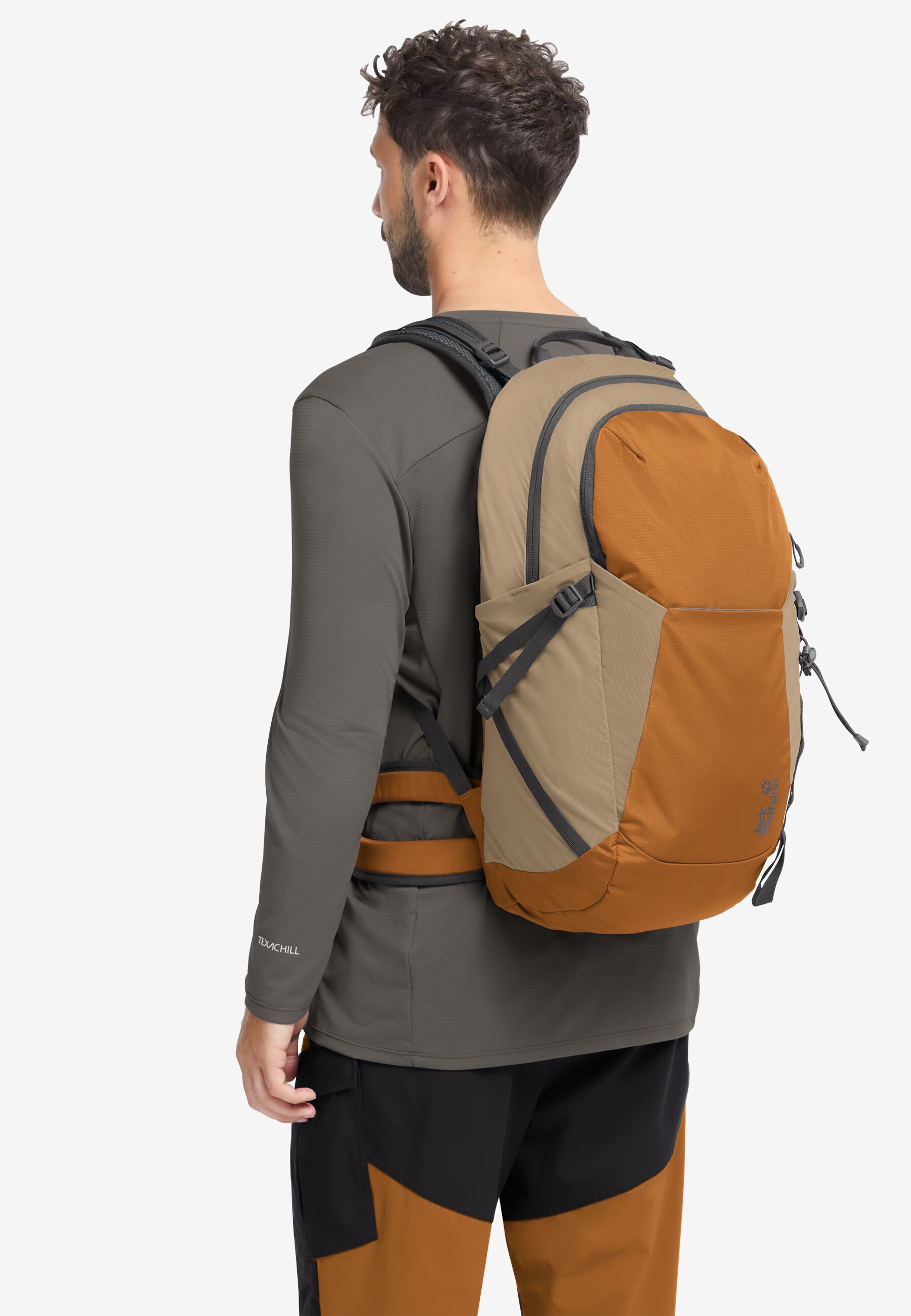 Three-quarter carry view on body