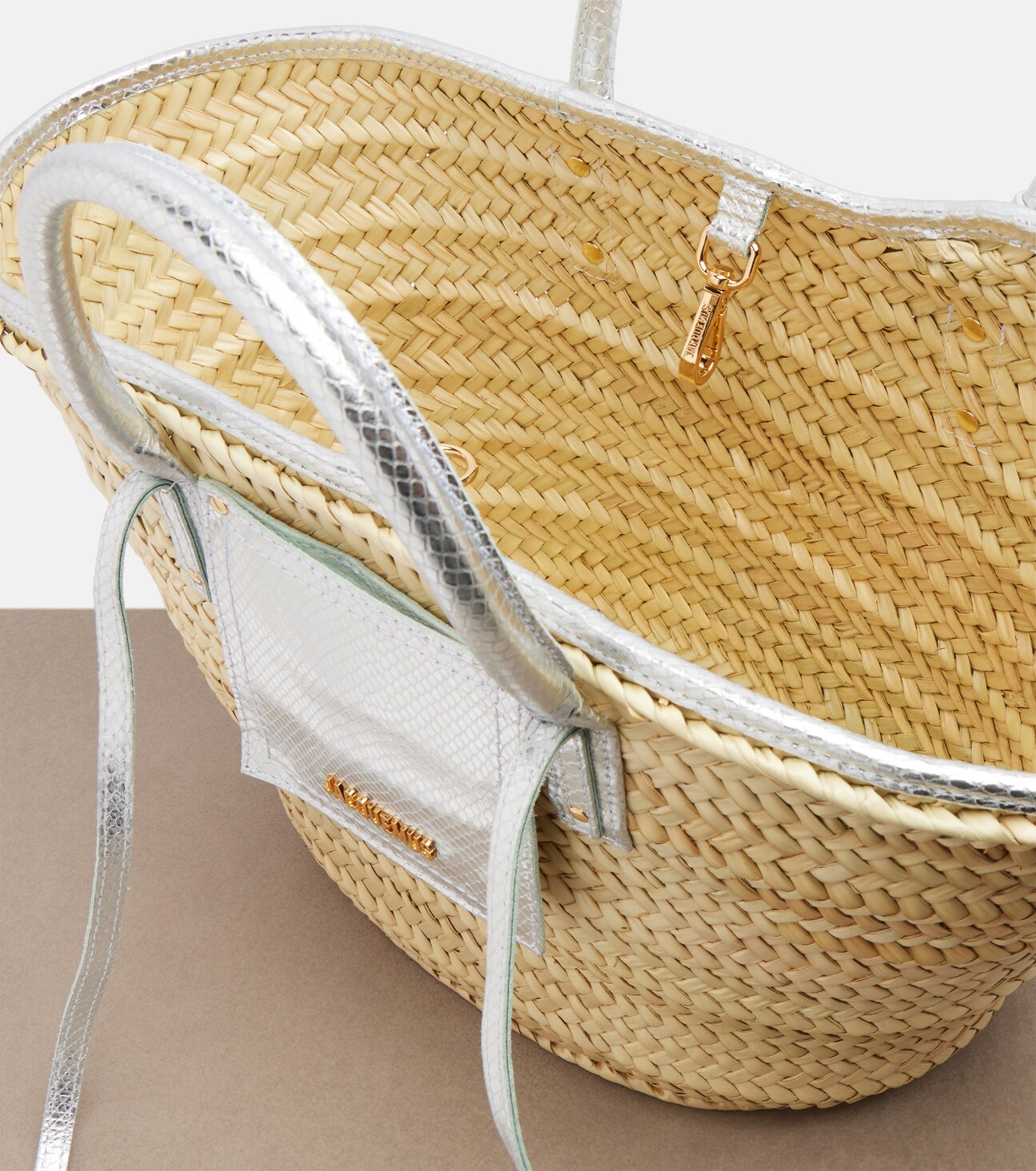 Interior of the soft woven straw body