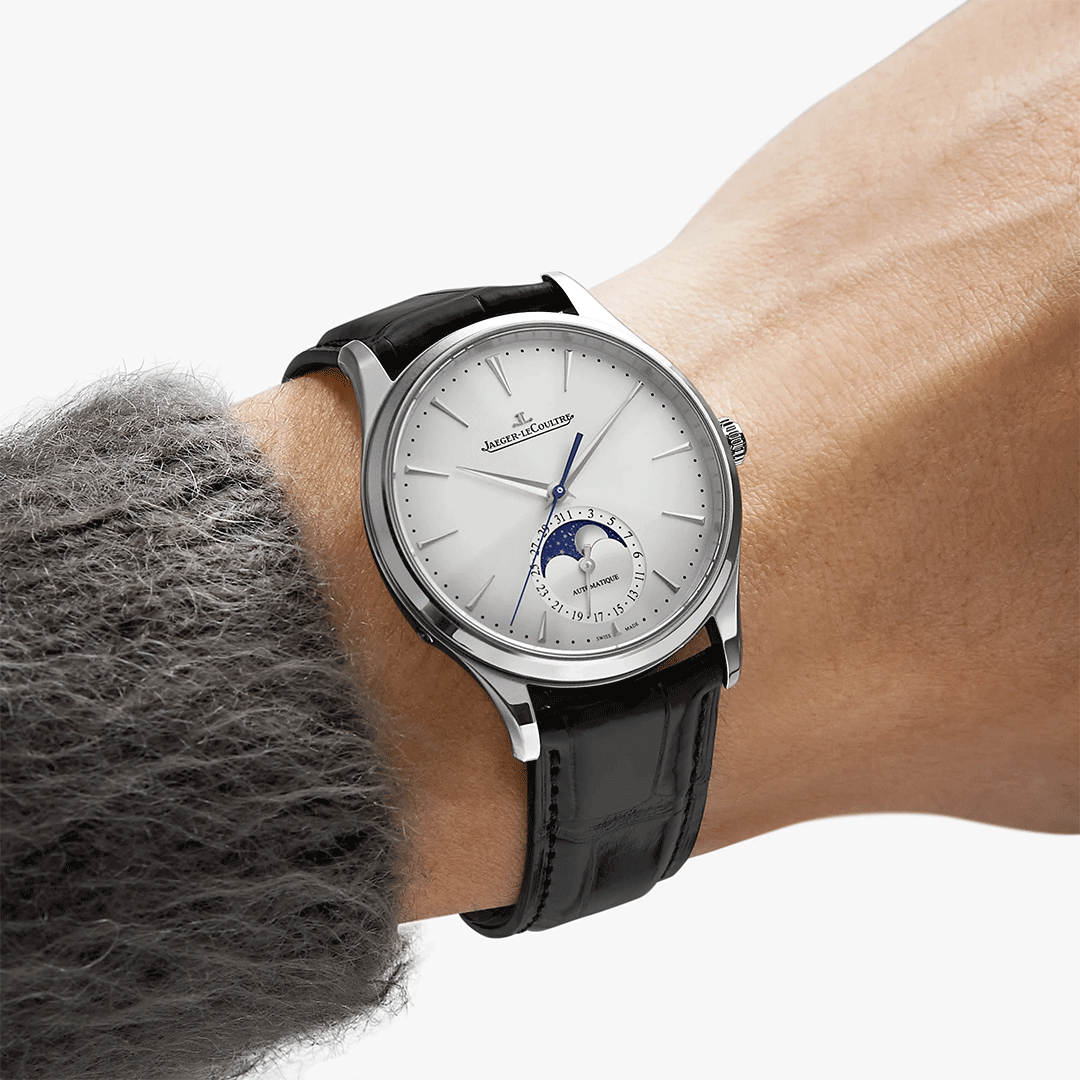 Reverse view through the sapphire caseback