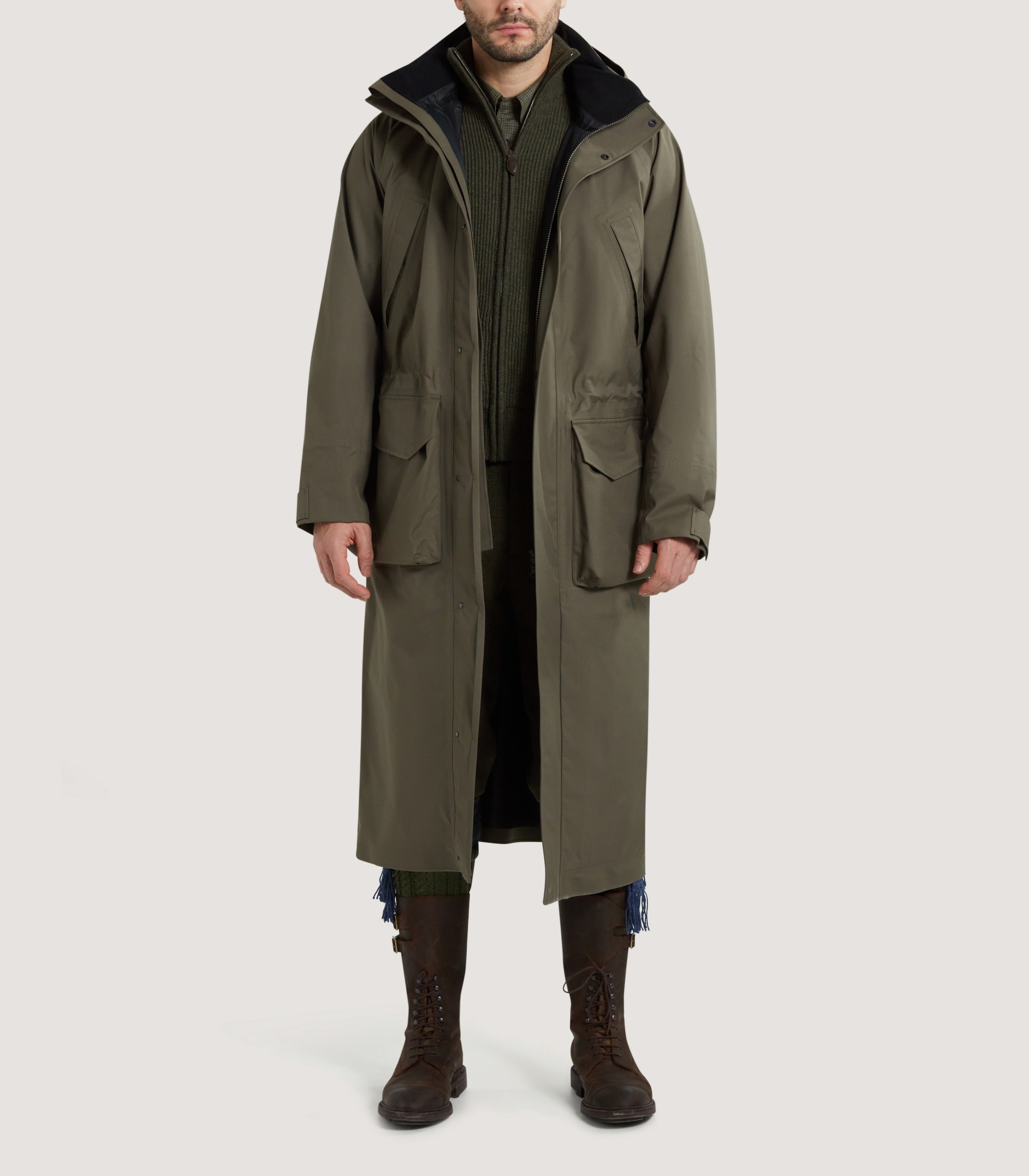 Modelled front view showing the full-length cut