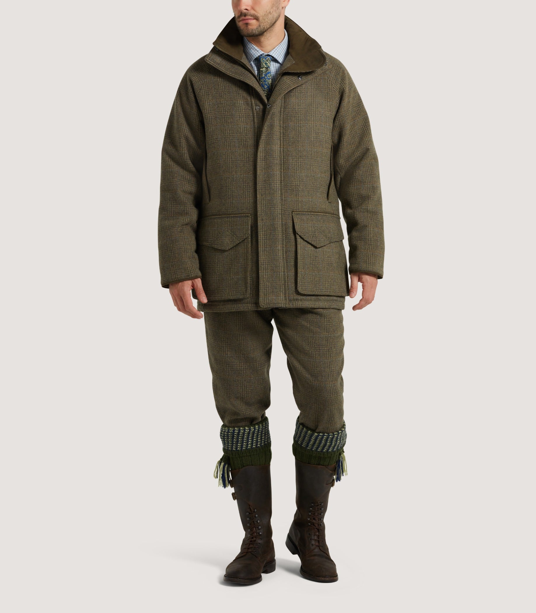 Modelled front view showing the relaxed field fit