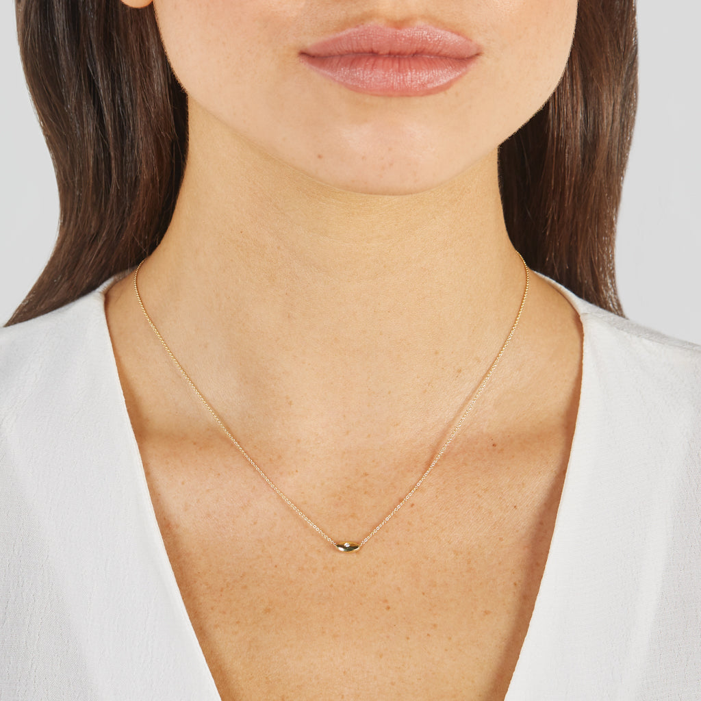On-body scale at the collarbone