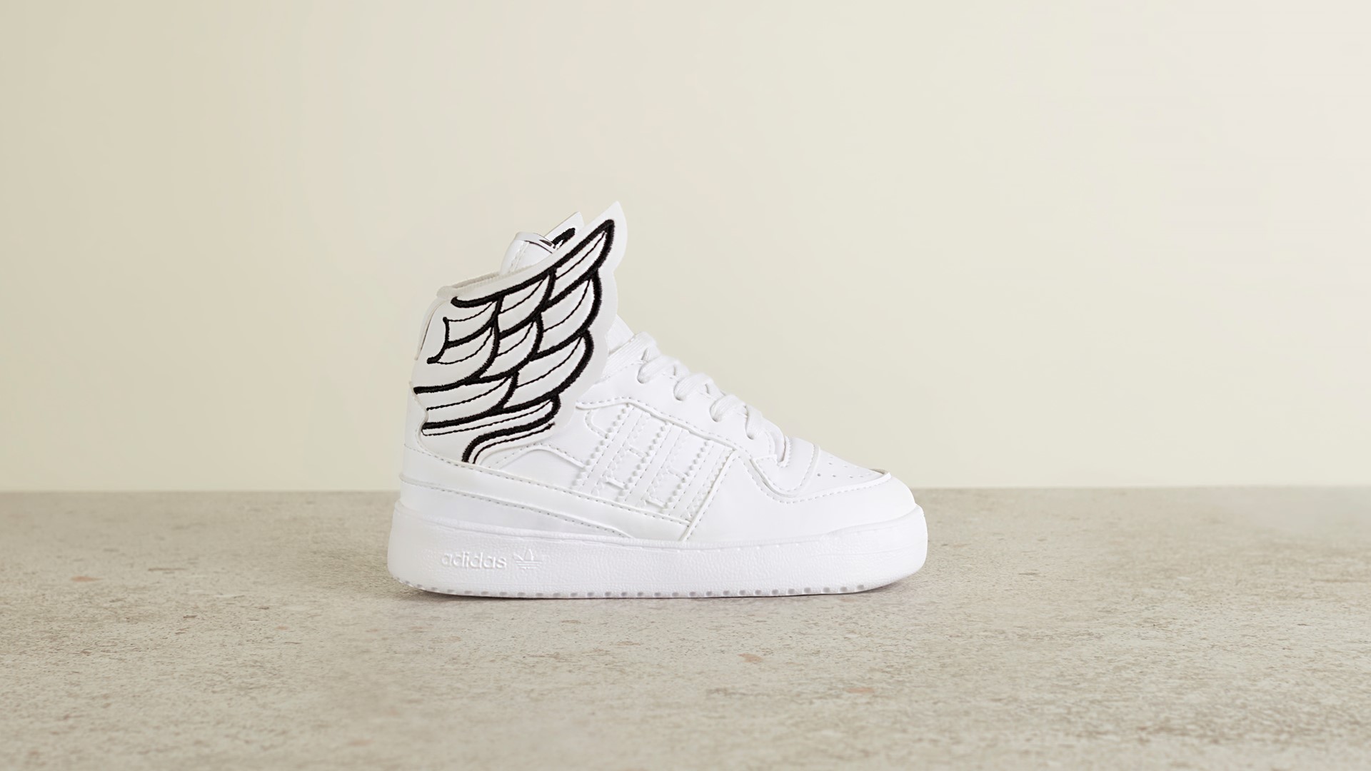 JS New Wings Sneakers