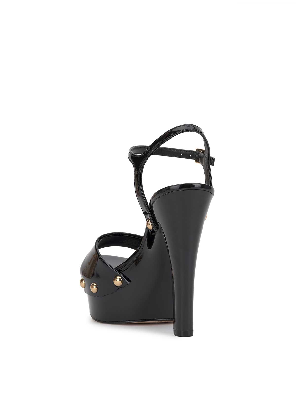 heel detail