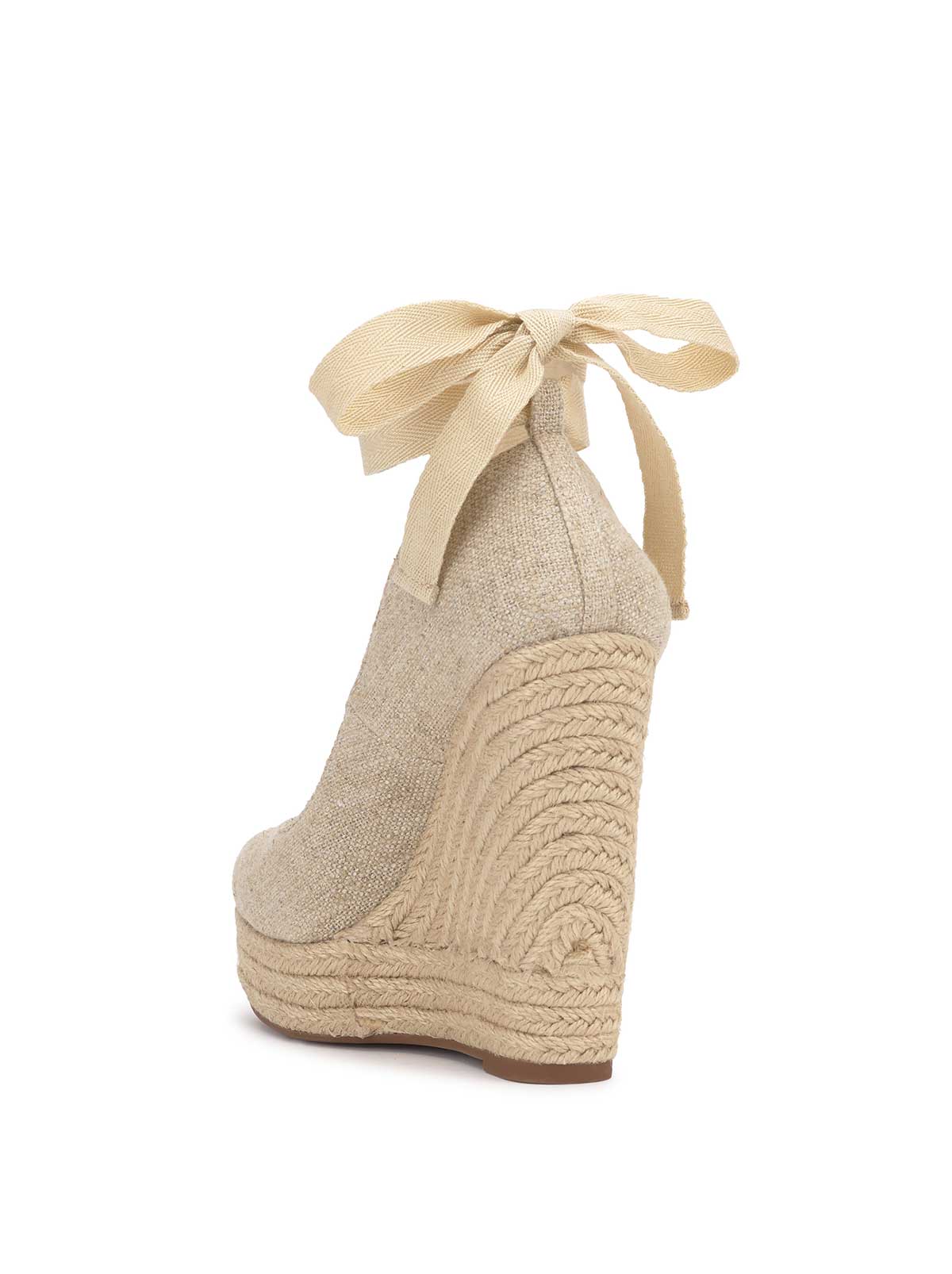 heel detail