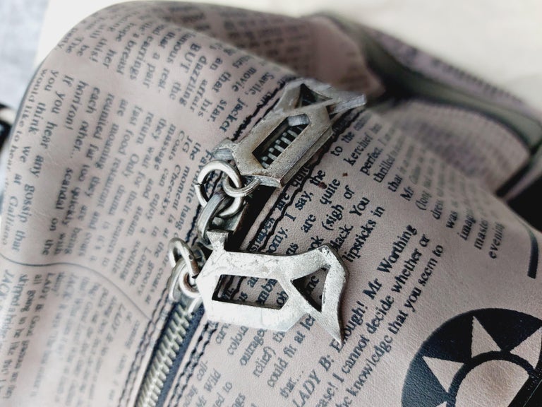 Hardware and zipper close-up