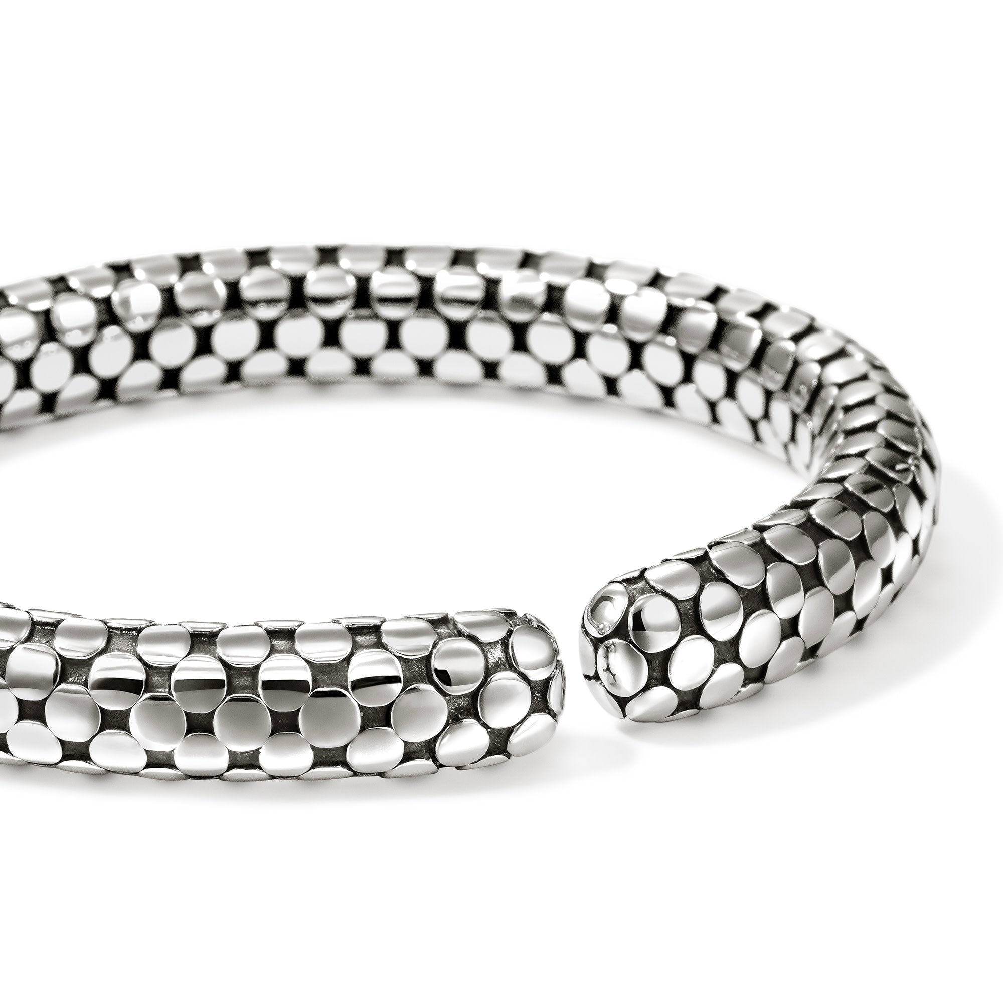 Dot Flex Cuff — close-up detail