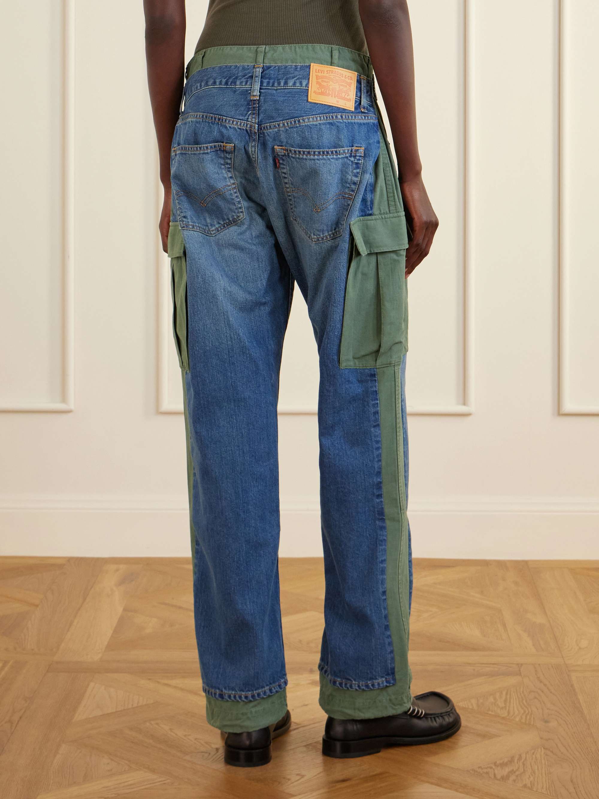 Rear view with Levi's patch and cargo-pocket placement.