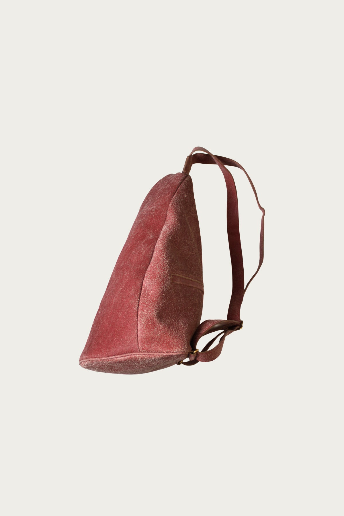Front showing the teardrop body
