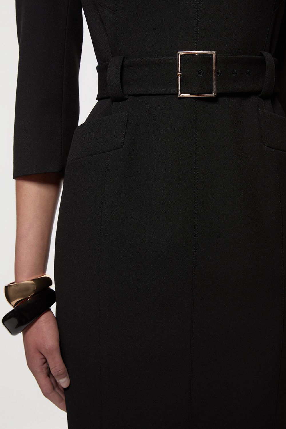 Back profile of the fitted midi shape