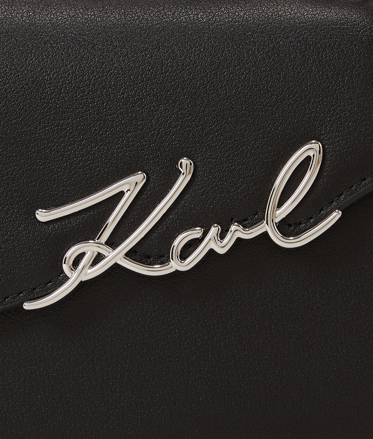 Signature hardware close-up