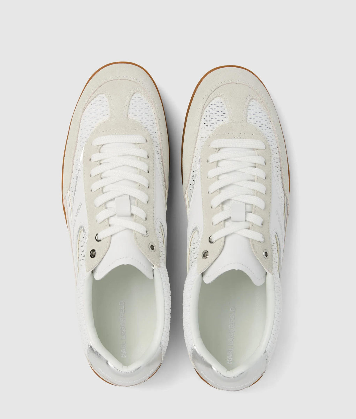 Top view of the lace-up shape
